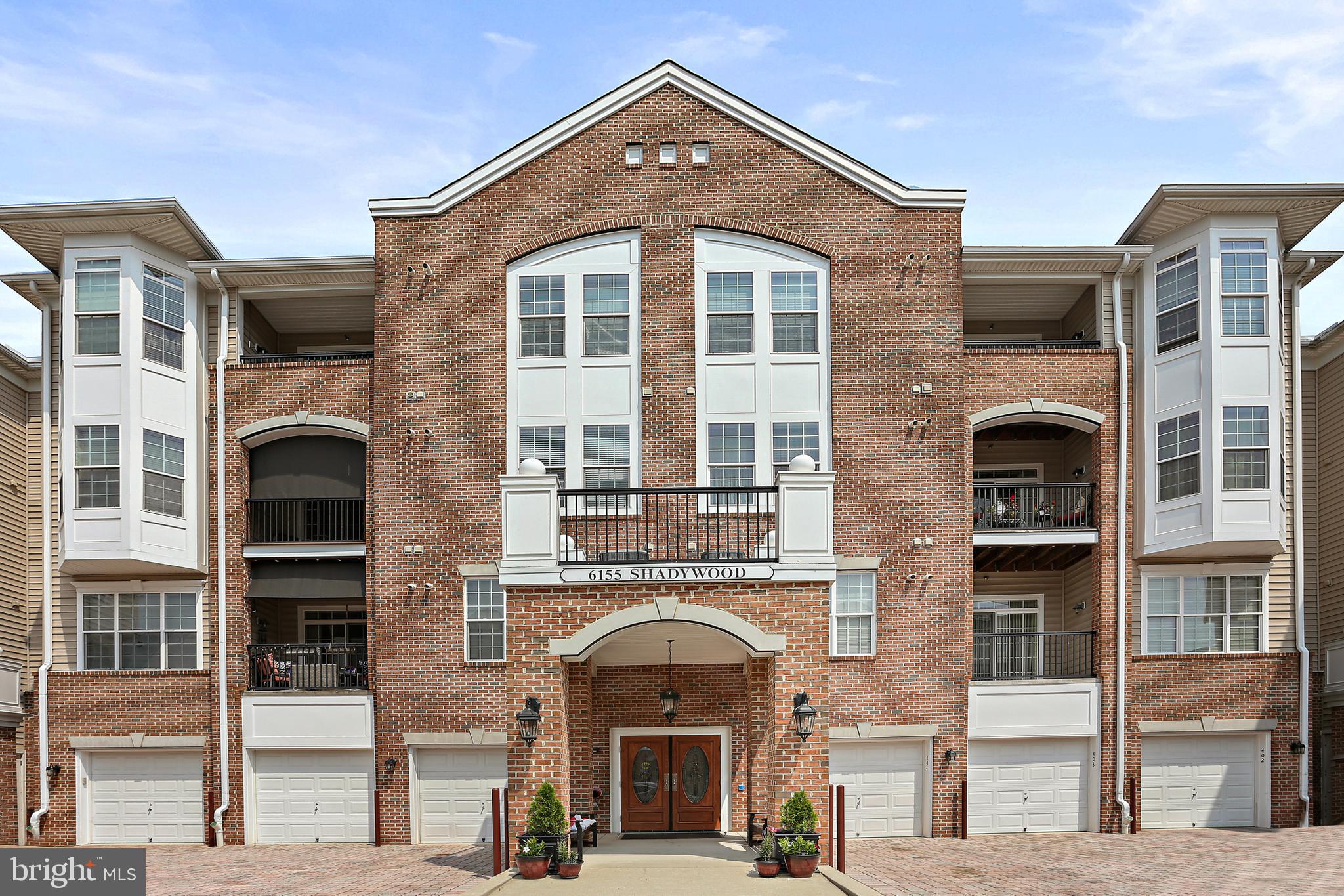 GATHERINGS AT LYNDWOOD - Residential