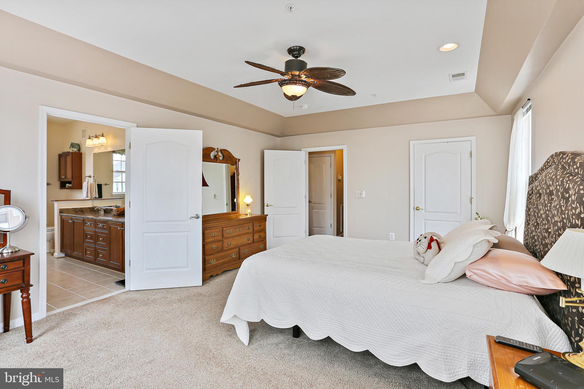 GATHERINGS AT LYNDWOOD - Residential