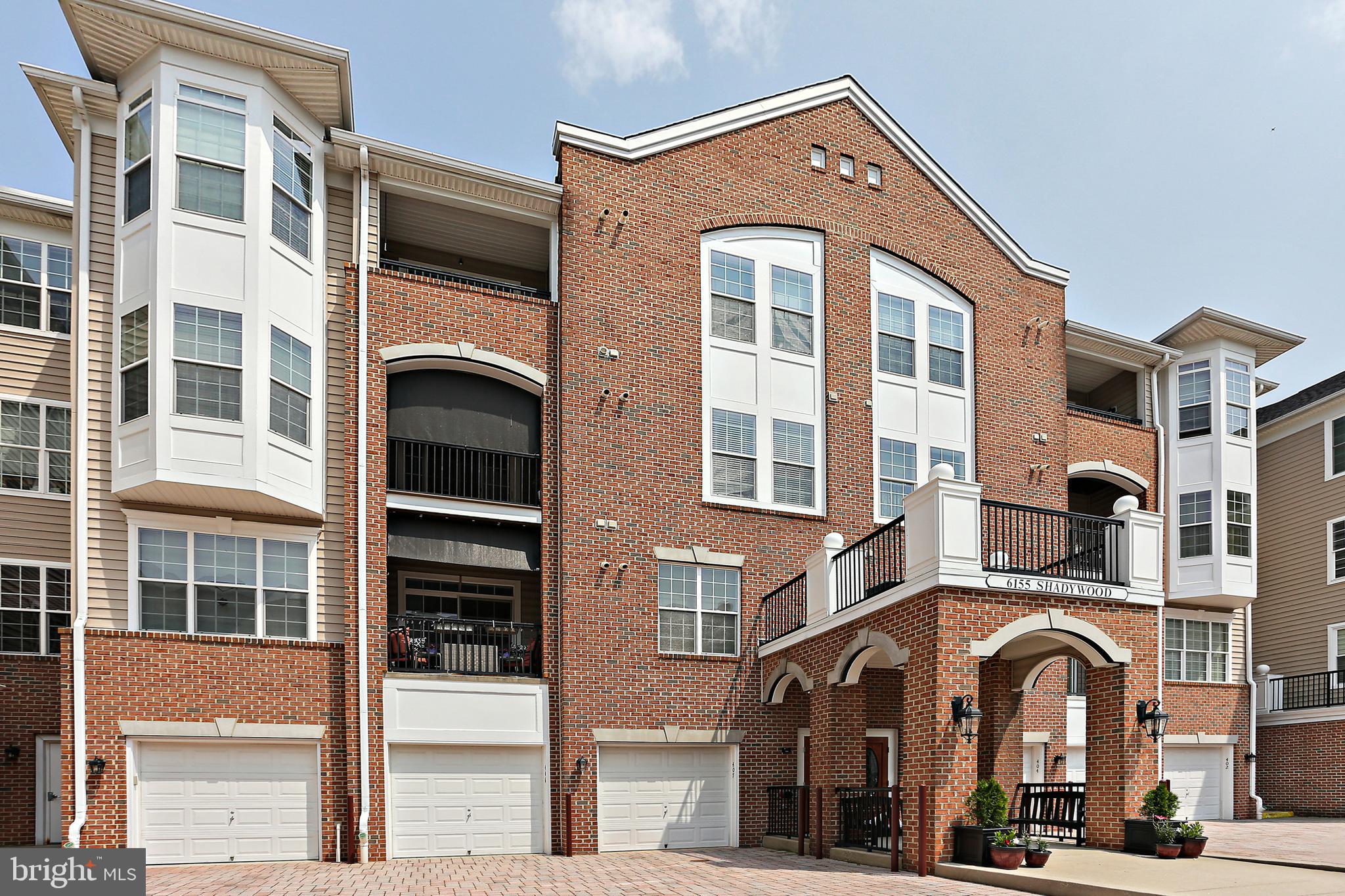 GATHERINGS AT LYNDWOOD - Residential