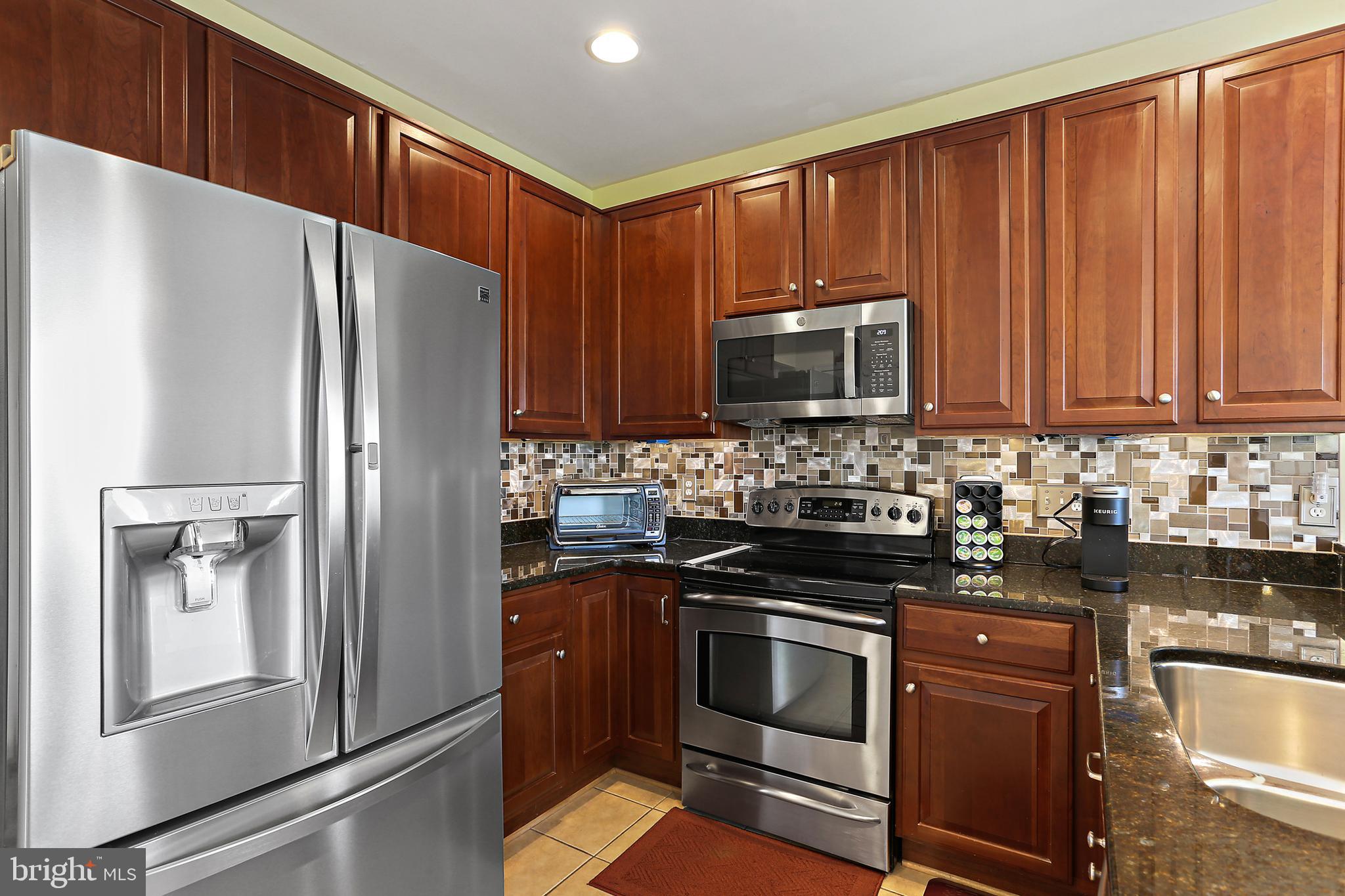 GATHERINGS AT LYNDWOOD - Residential