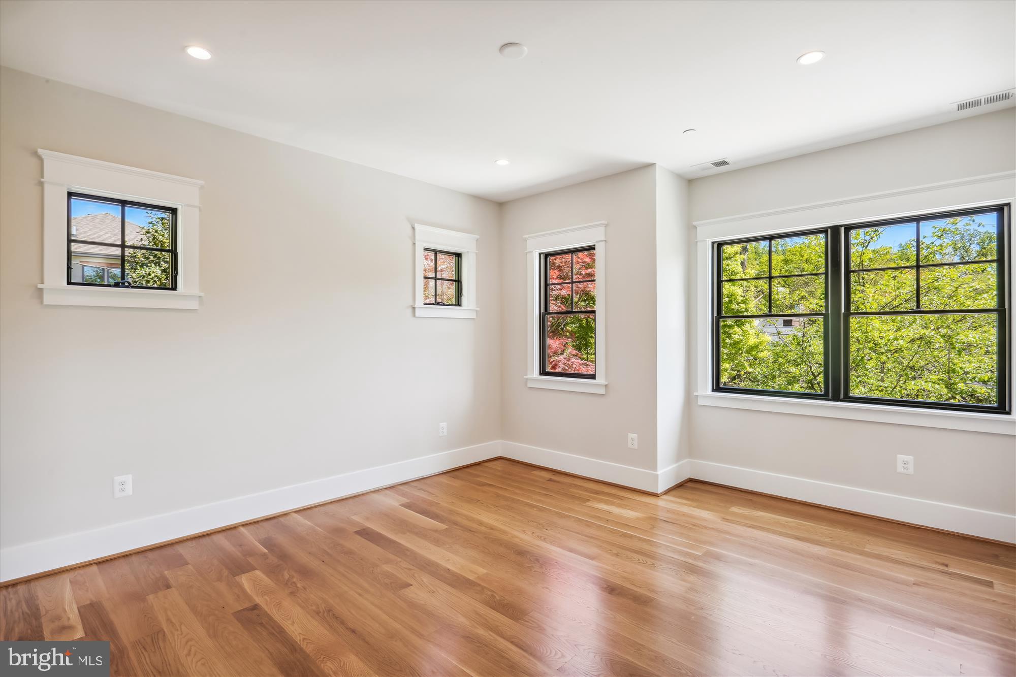 SOMERSET HEIGHTS - Residential