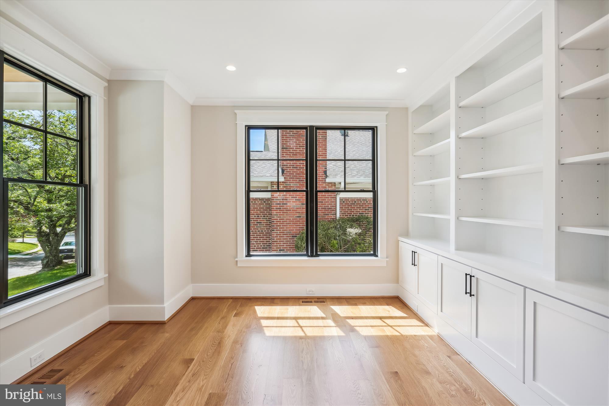 SOMERSET HEIGHTS - Residential