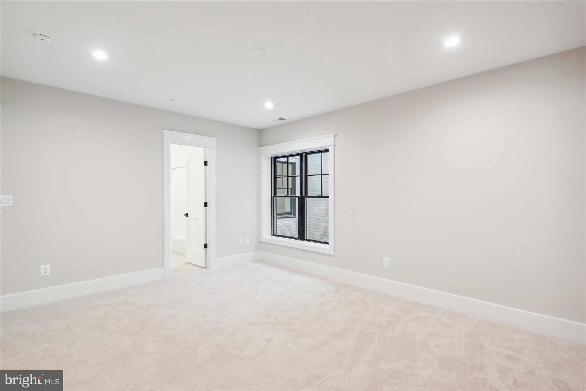 SOMERSET HEIGHTS - Residential