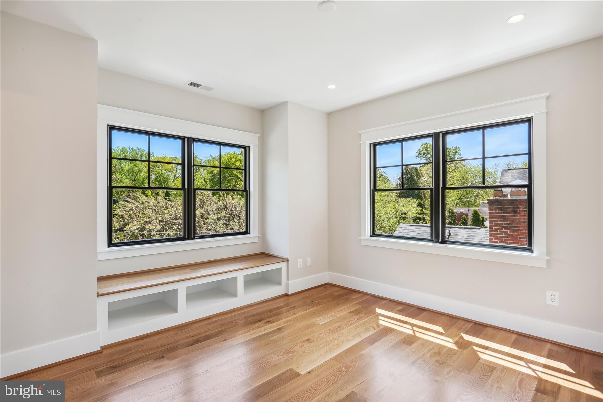 SOMERSET HEIGHTS - Residential