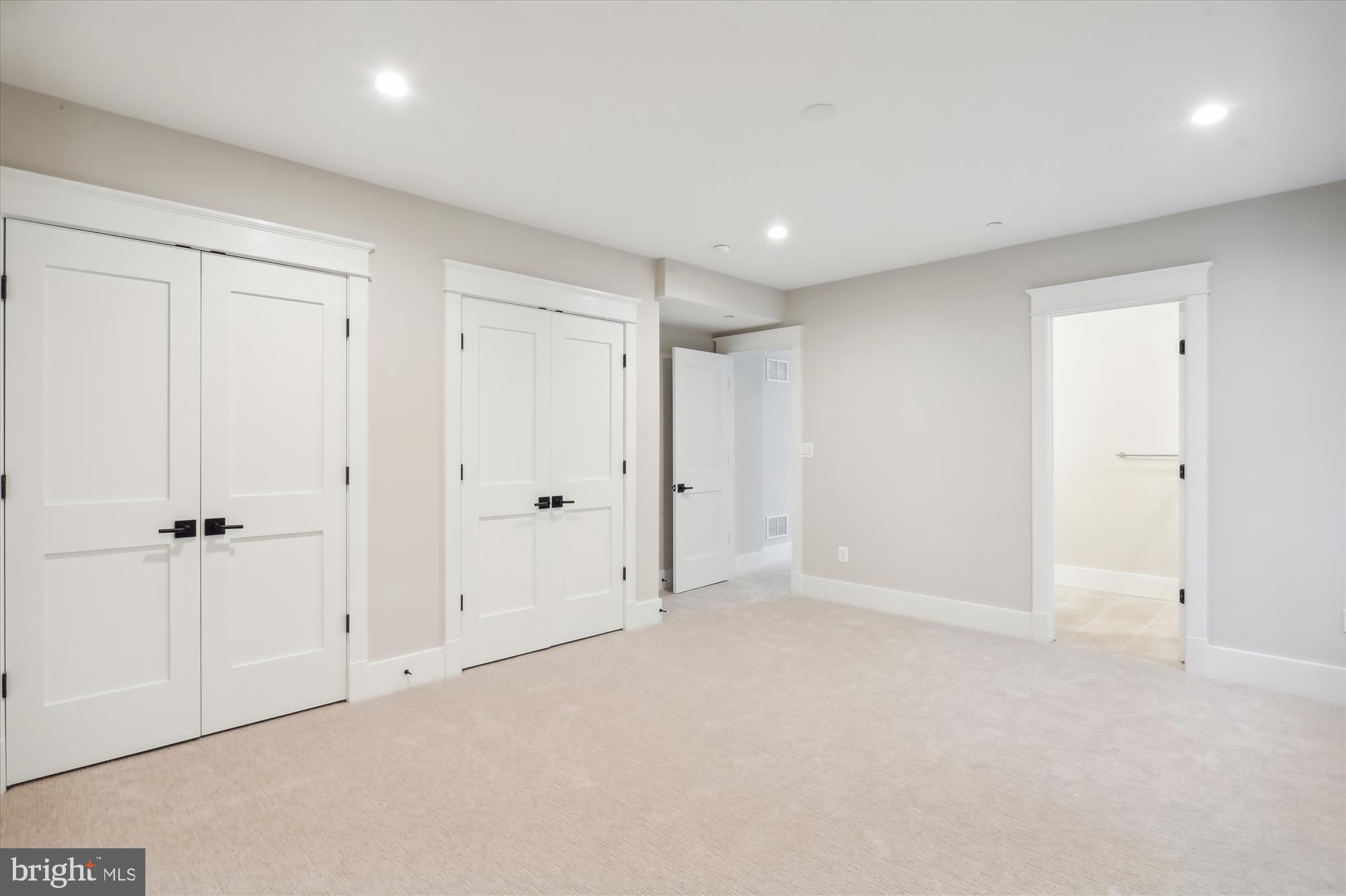 SOMERSET HEIGHTS - Residential