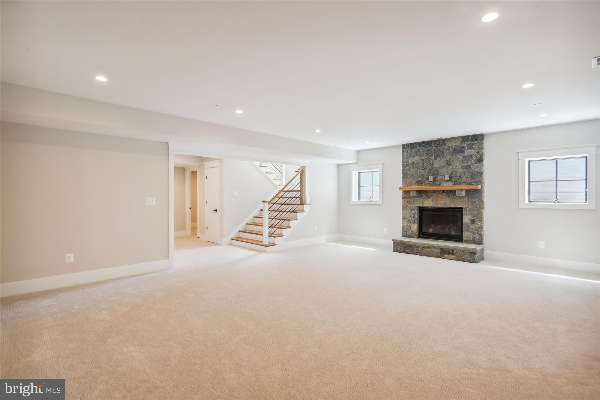SOMERSET HEIGHTS - Residential