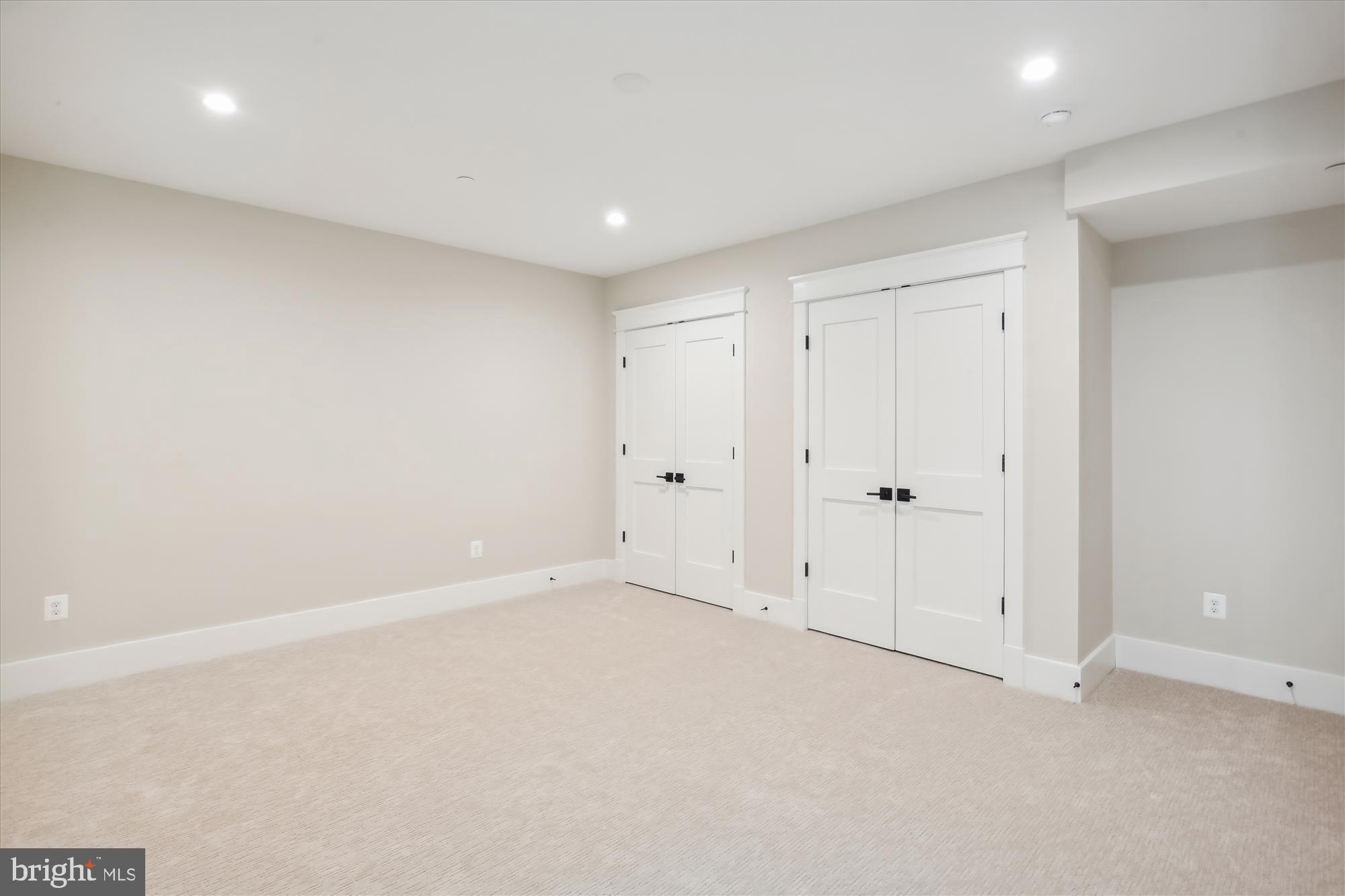 SOMERSET HEIGHTS - Residential