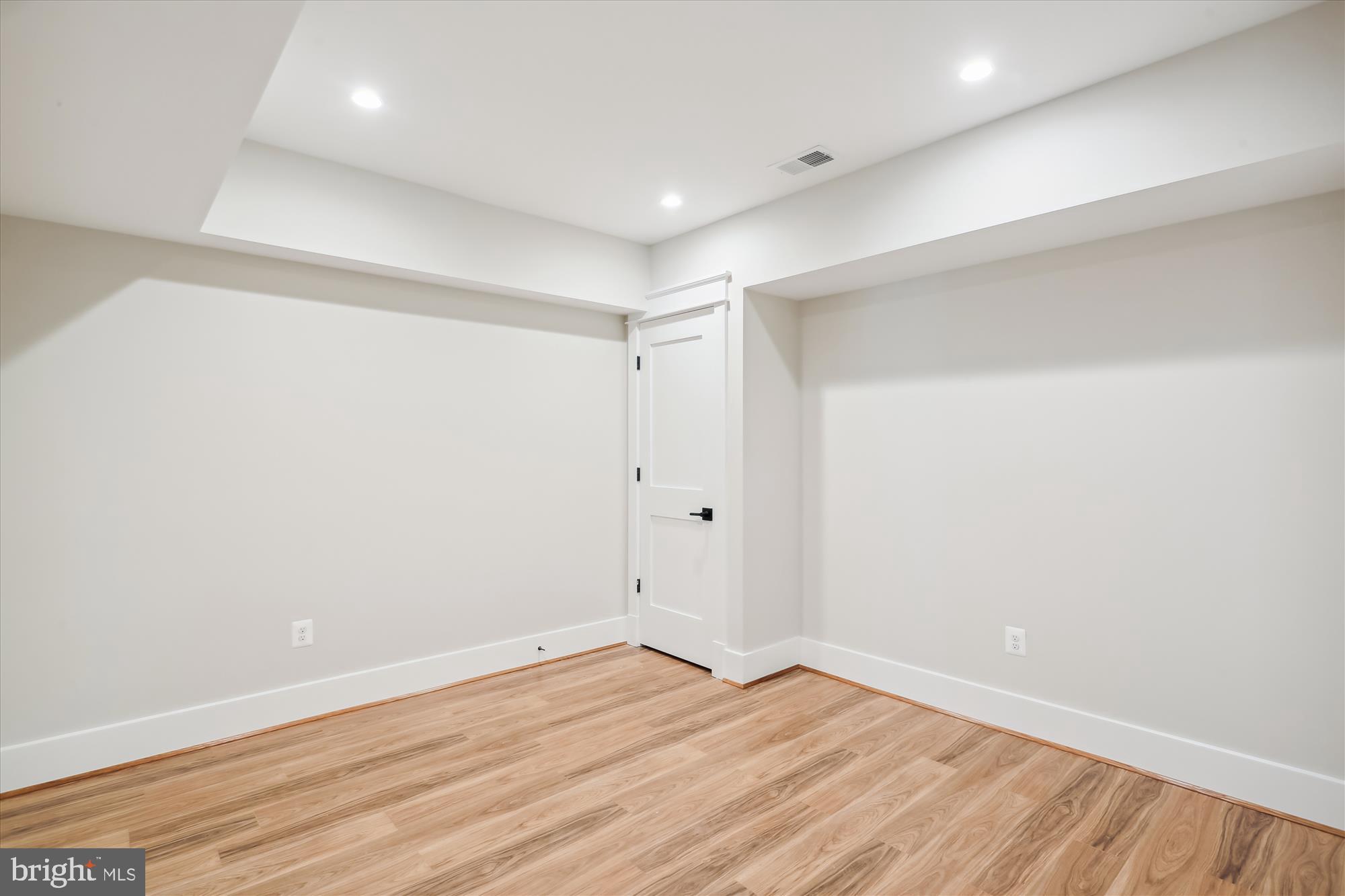 SOMERSET HEIGHTS - Residential