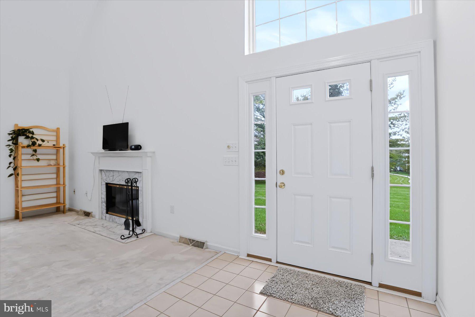 2833 OAKWOOD DRIVE