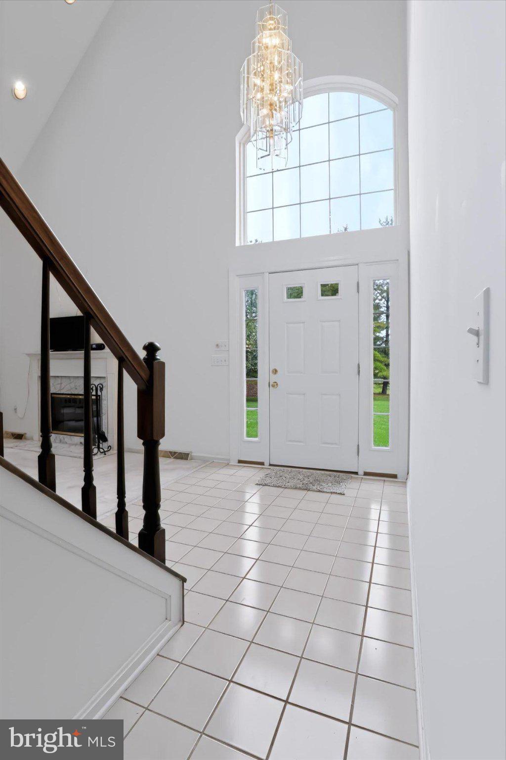 2833 OAKWOOD DRIVE