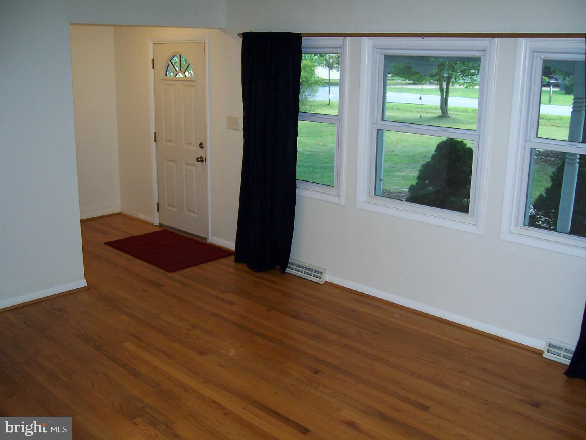 BAREFOOT ACRES - Residential Lease