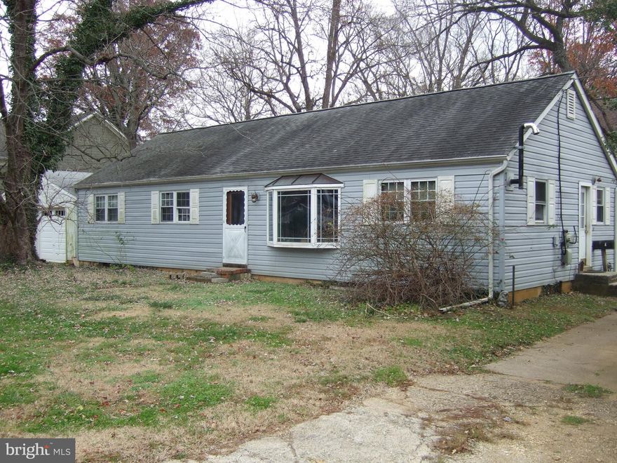 Prime West Annapolis location. Current house is a tear down, value in land only. 60 X 160 lot with public water & sewer.