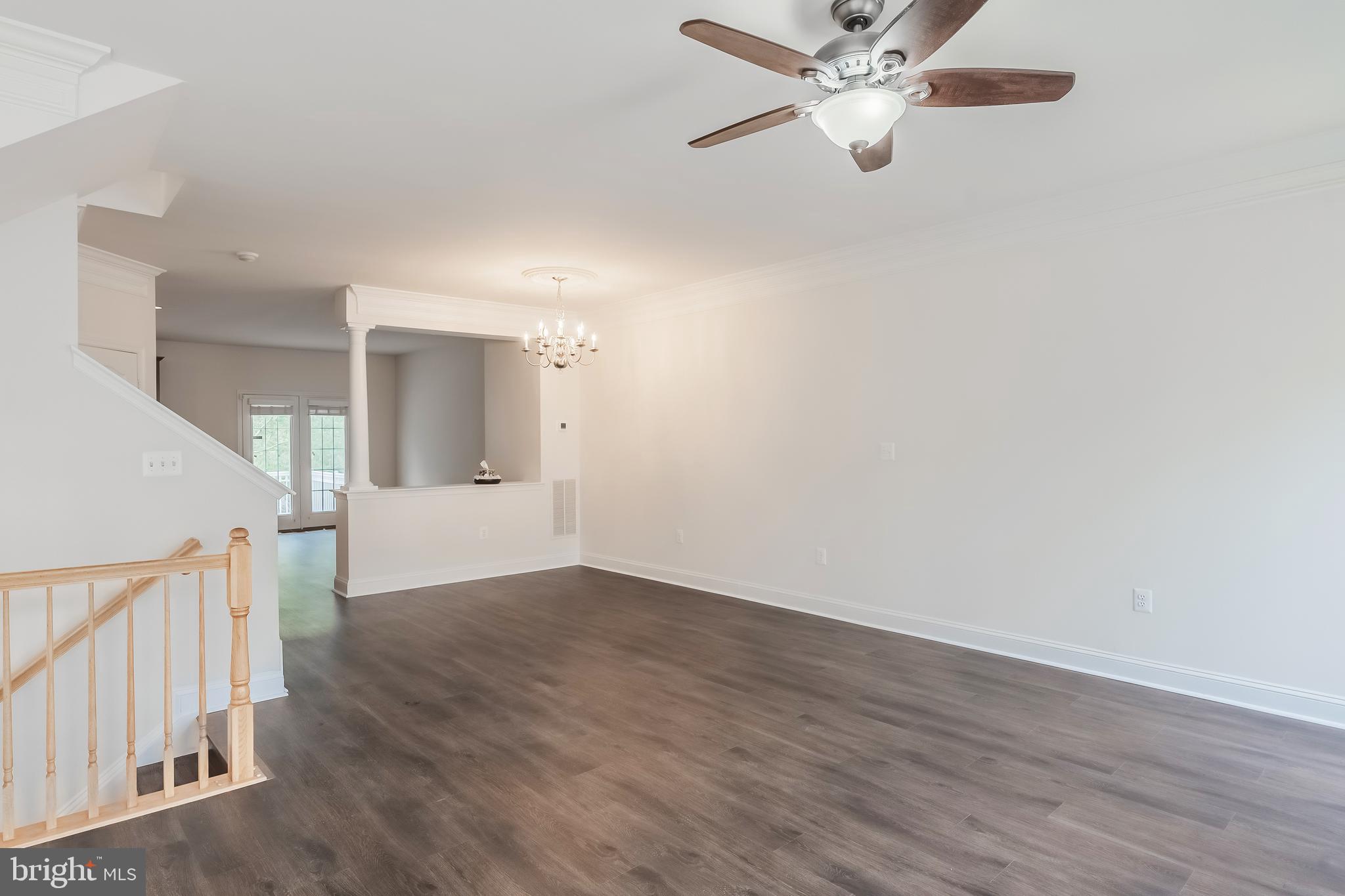 RIVER OAKS - Residential