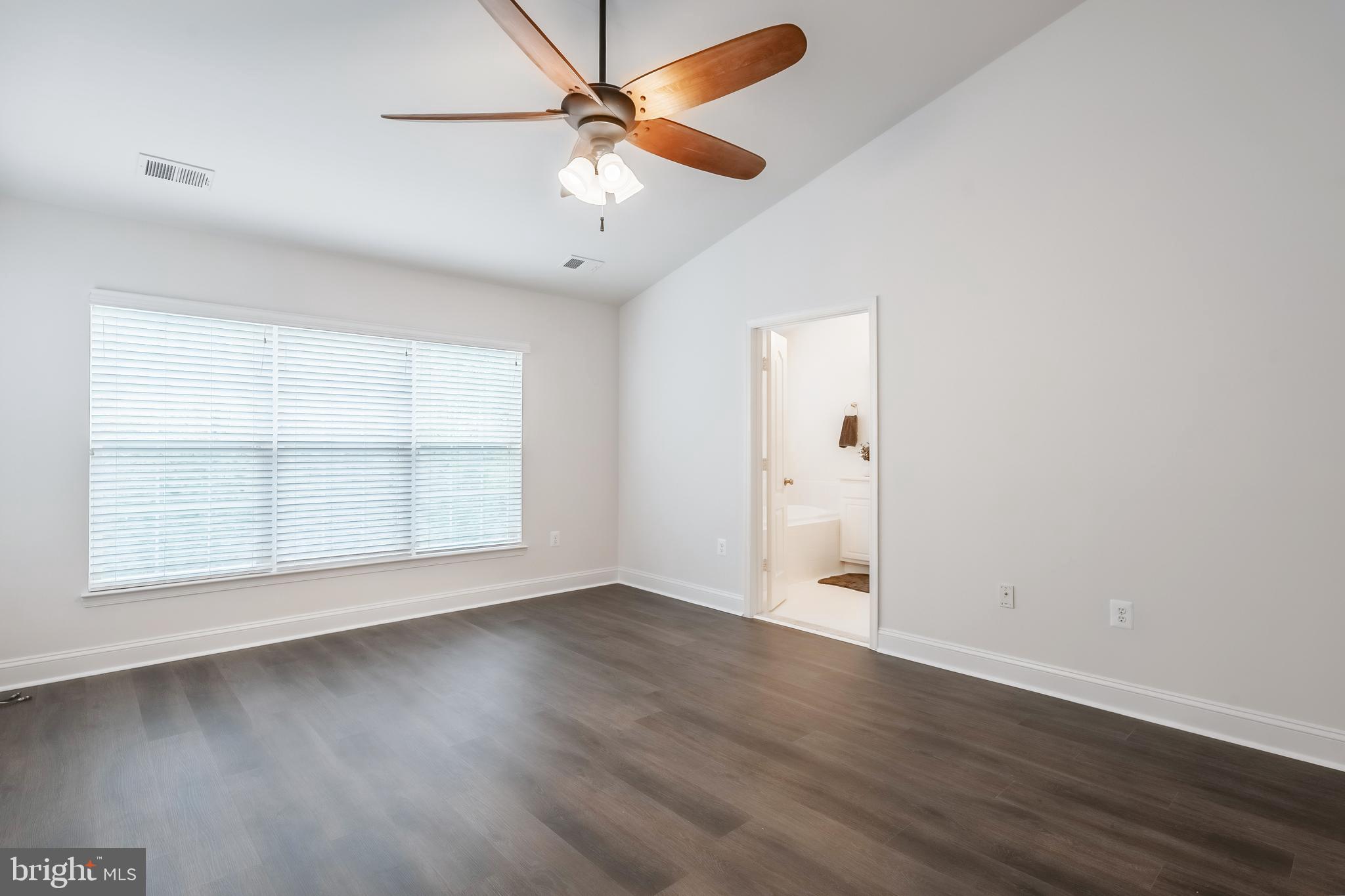 RIVER OAKS - Residential