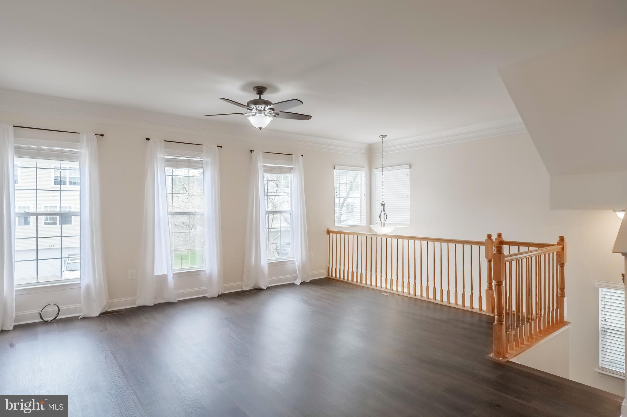 RIVER OAKS - Residential