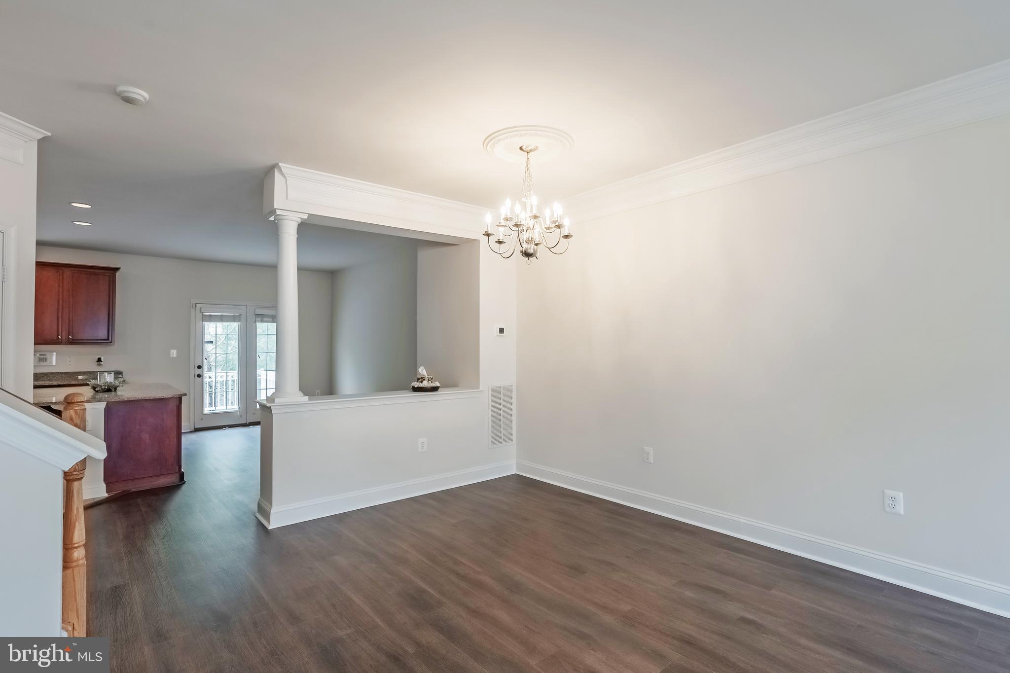 RIVER OAKS - Residential