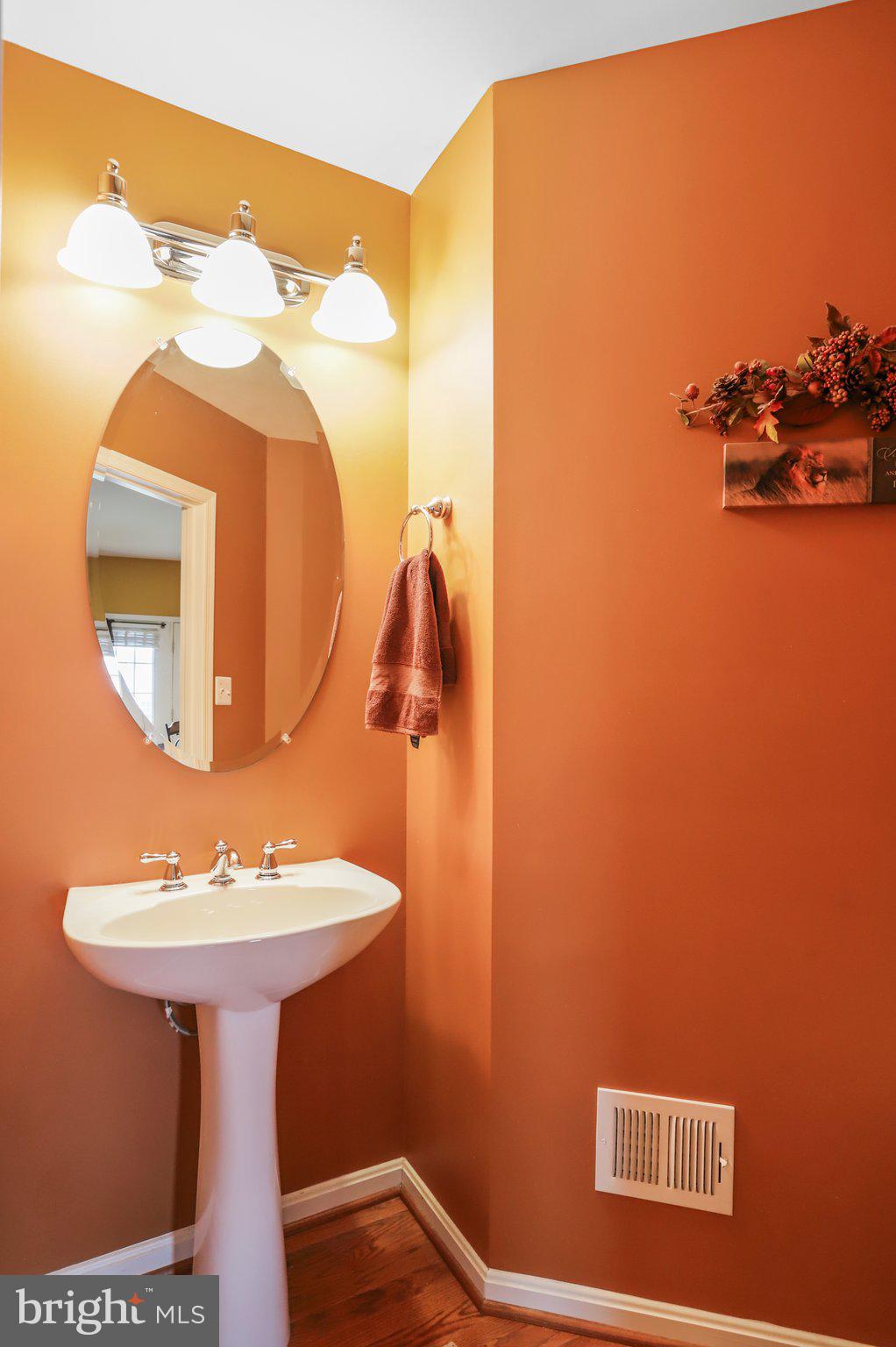 DEMORY FARM - Residential