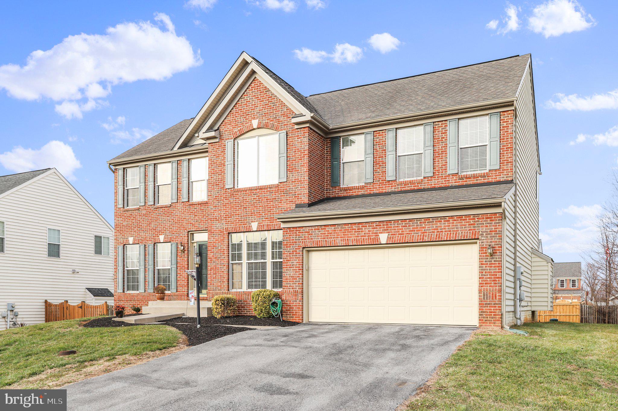 DEMORY FARM - Residential