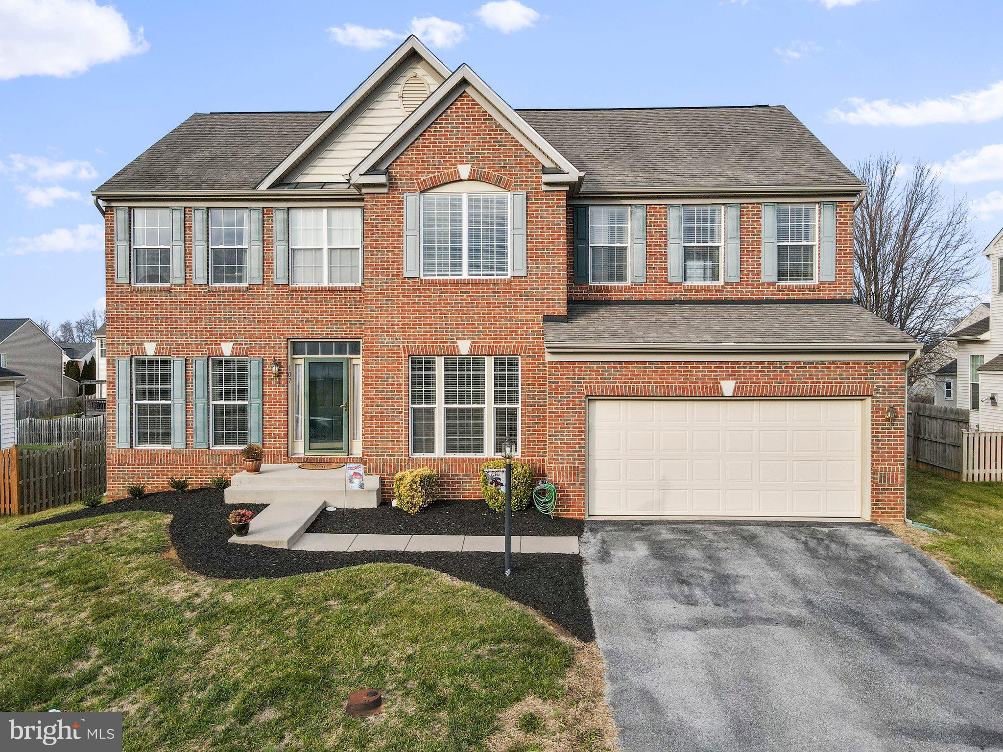 DEMORY FARM - Residential