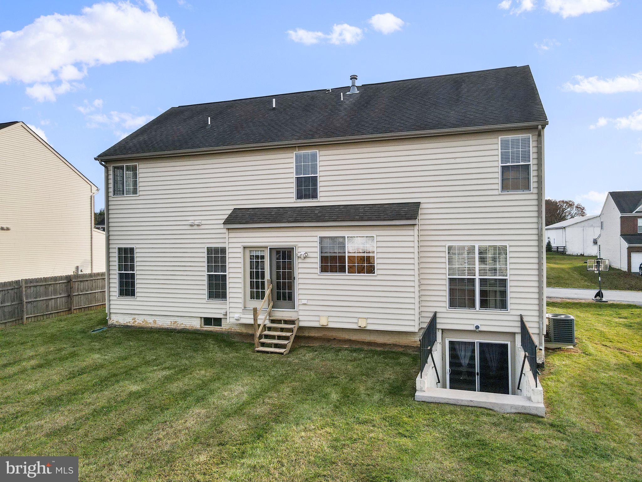 DEMORY FARM - Residential