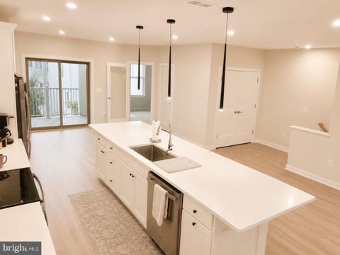 Condo For Sale - 309 Awdry Way #b Way<br/> Prince William County, MANASSAS PARK, VA 20111