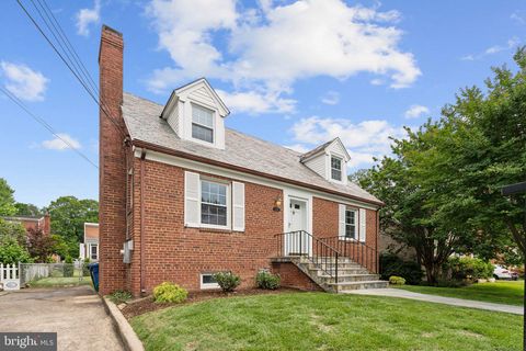 1725 OAKCREST DRIVE ALEXANDRIA VA 22302