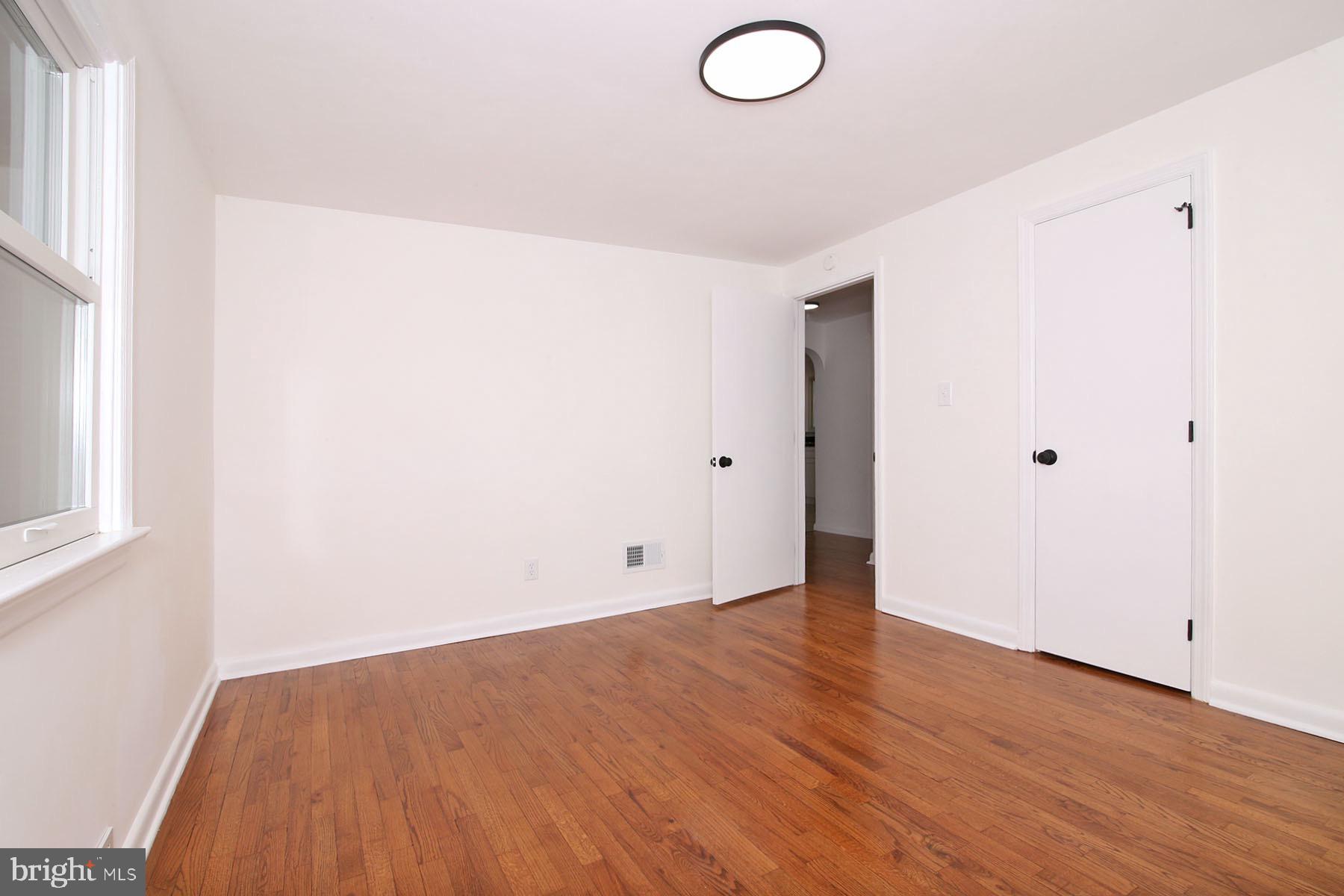 SOUTH LEBANON - Residential