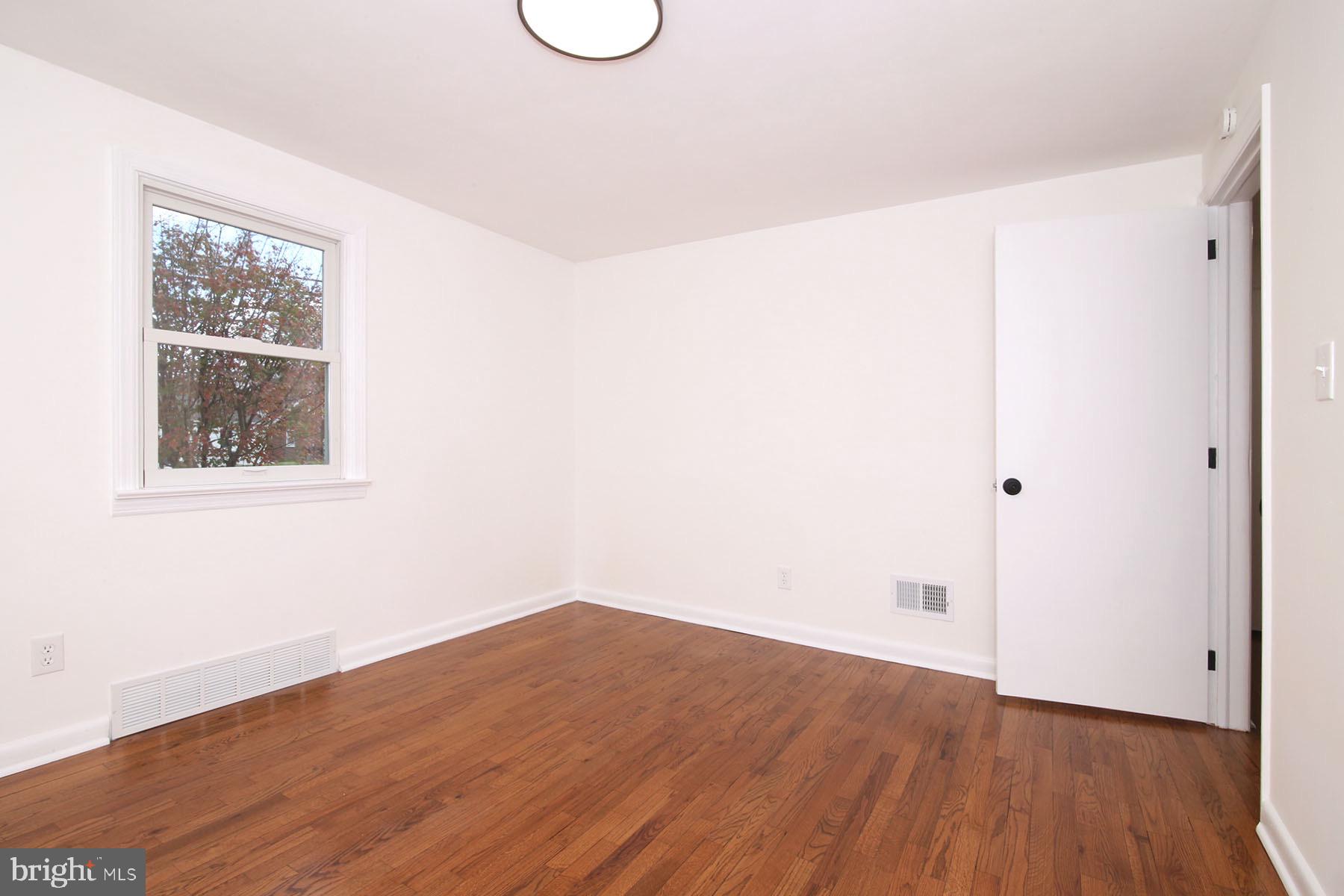 SOUTH LEBANON - Residential