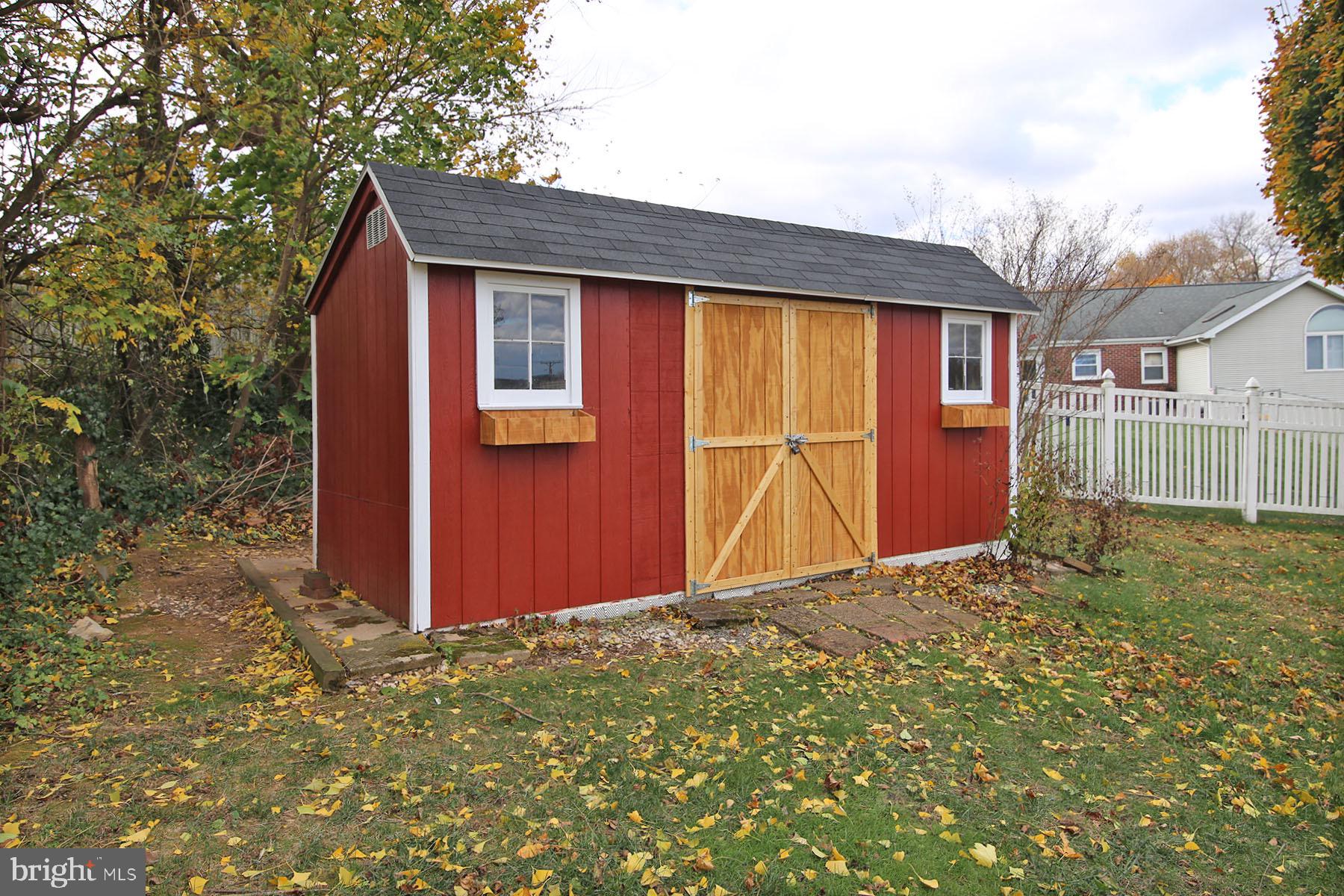 SOUTH LEBANON - Residential