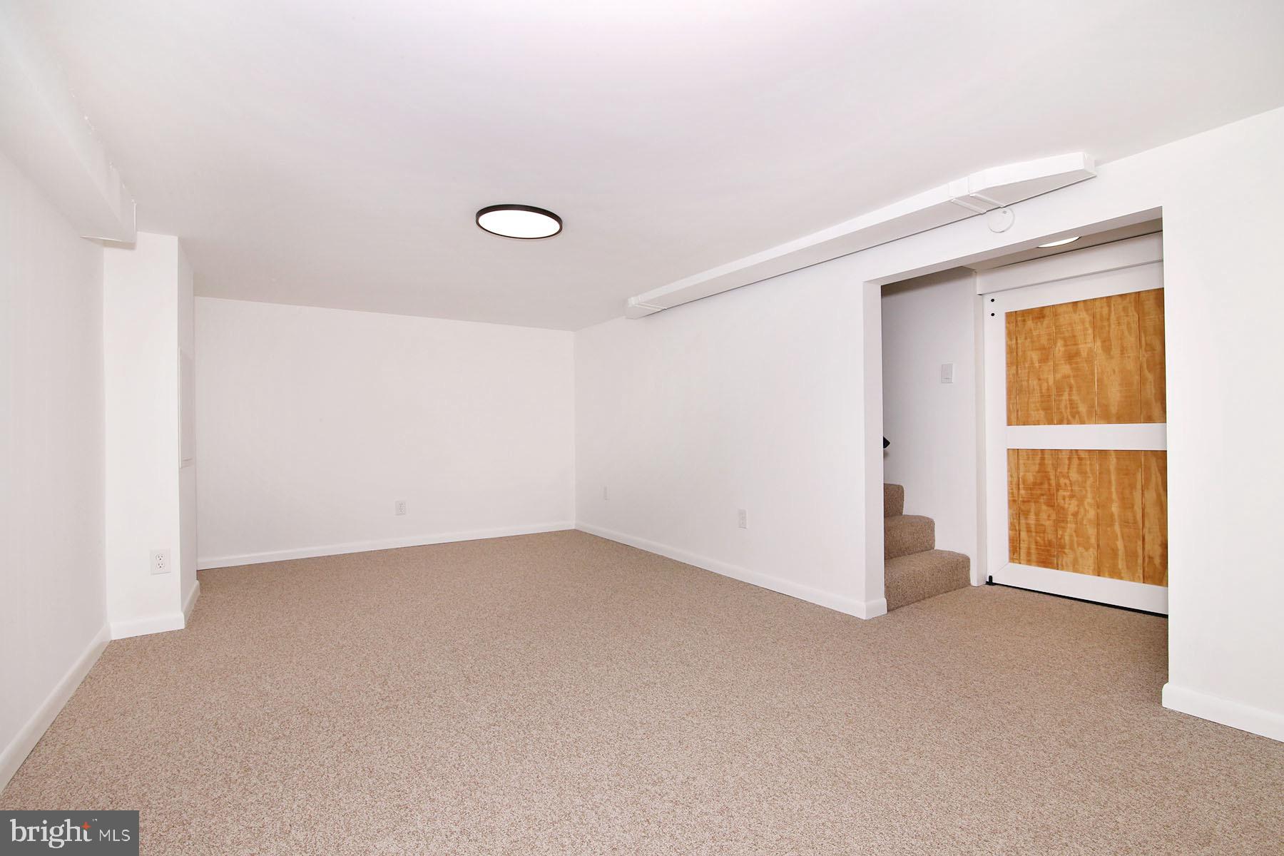 SOUTH LEBANON - Residential