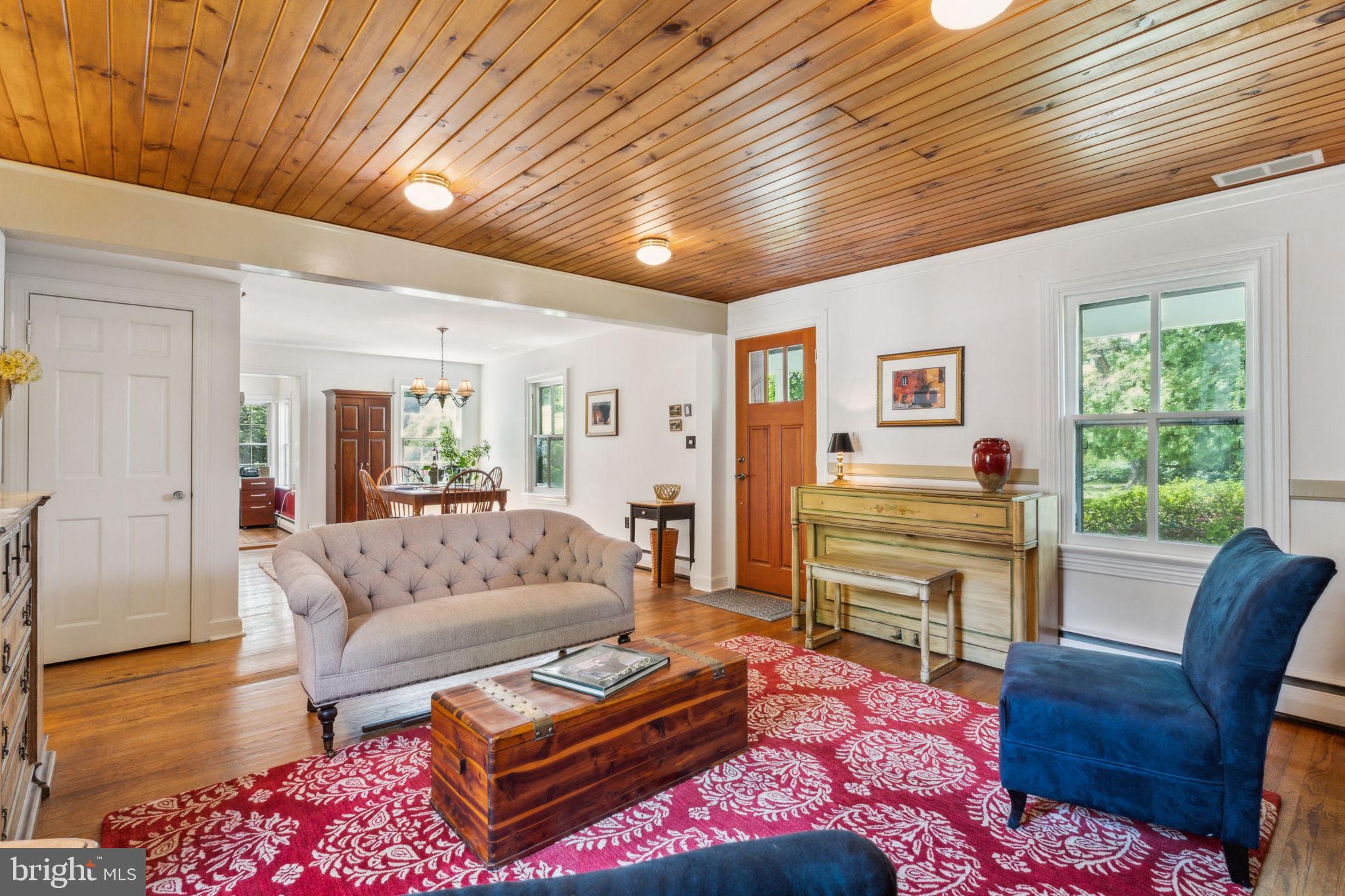 DARNESTOWN OUTSIDE - Residential