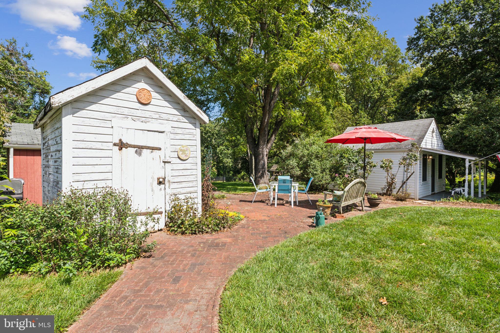 DARNESTOWN OUTSIDE - Residential