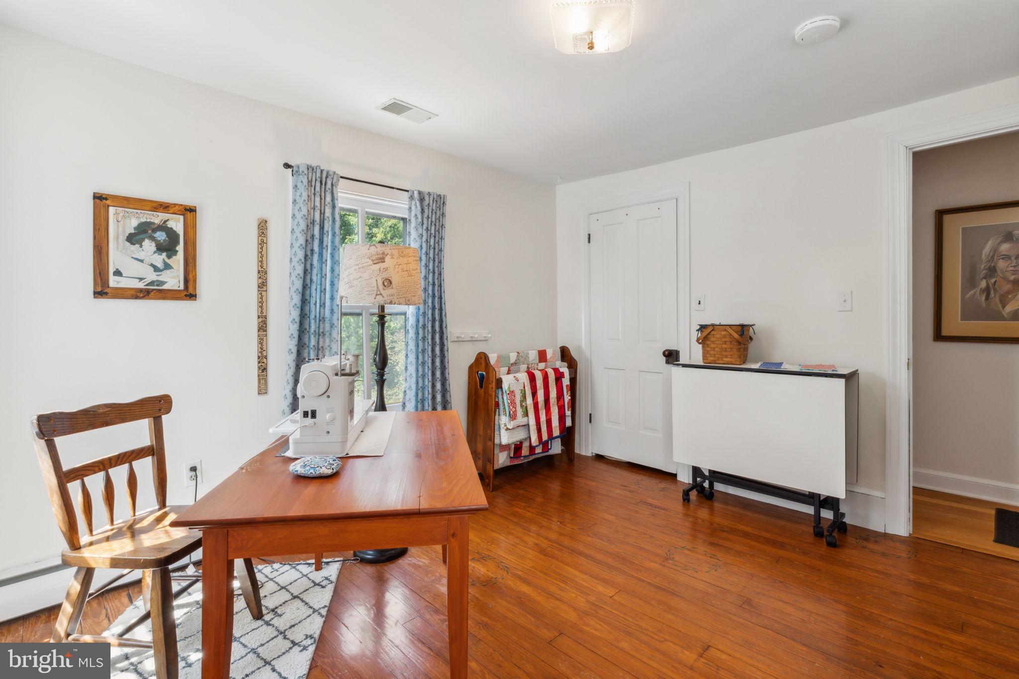 DARNESTOWN OUTSIDE - Residential