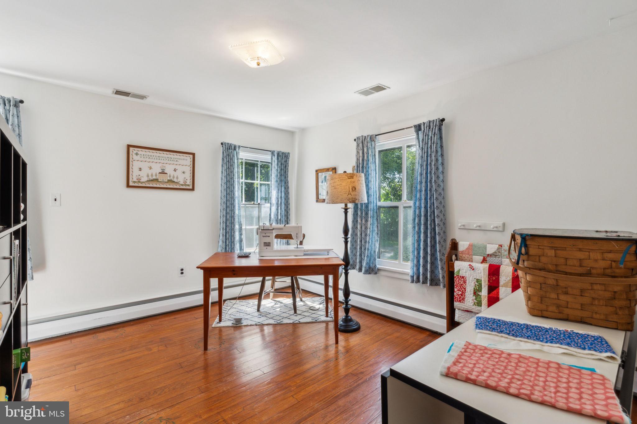 DARNESTOWN OUTSIDE - Residential