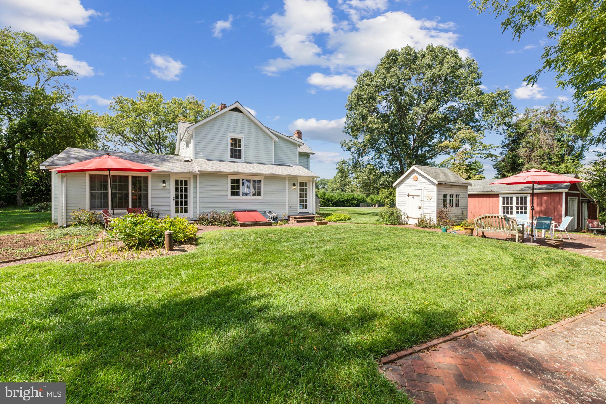 DARNESTOWN OUTSIDE - Residential