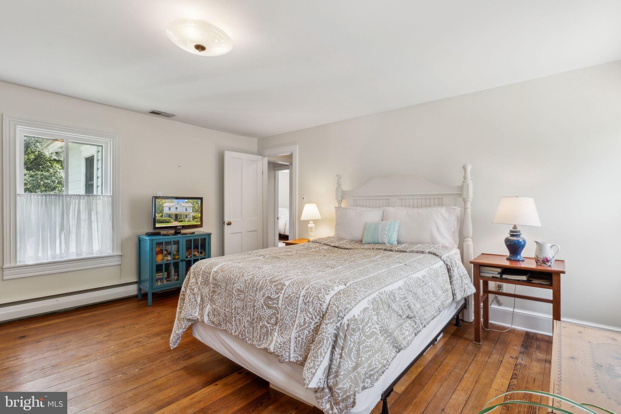 DARNESTOWN OUTSIDE - Residential