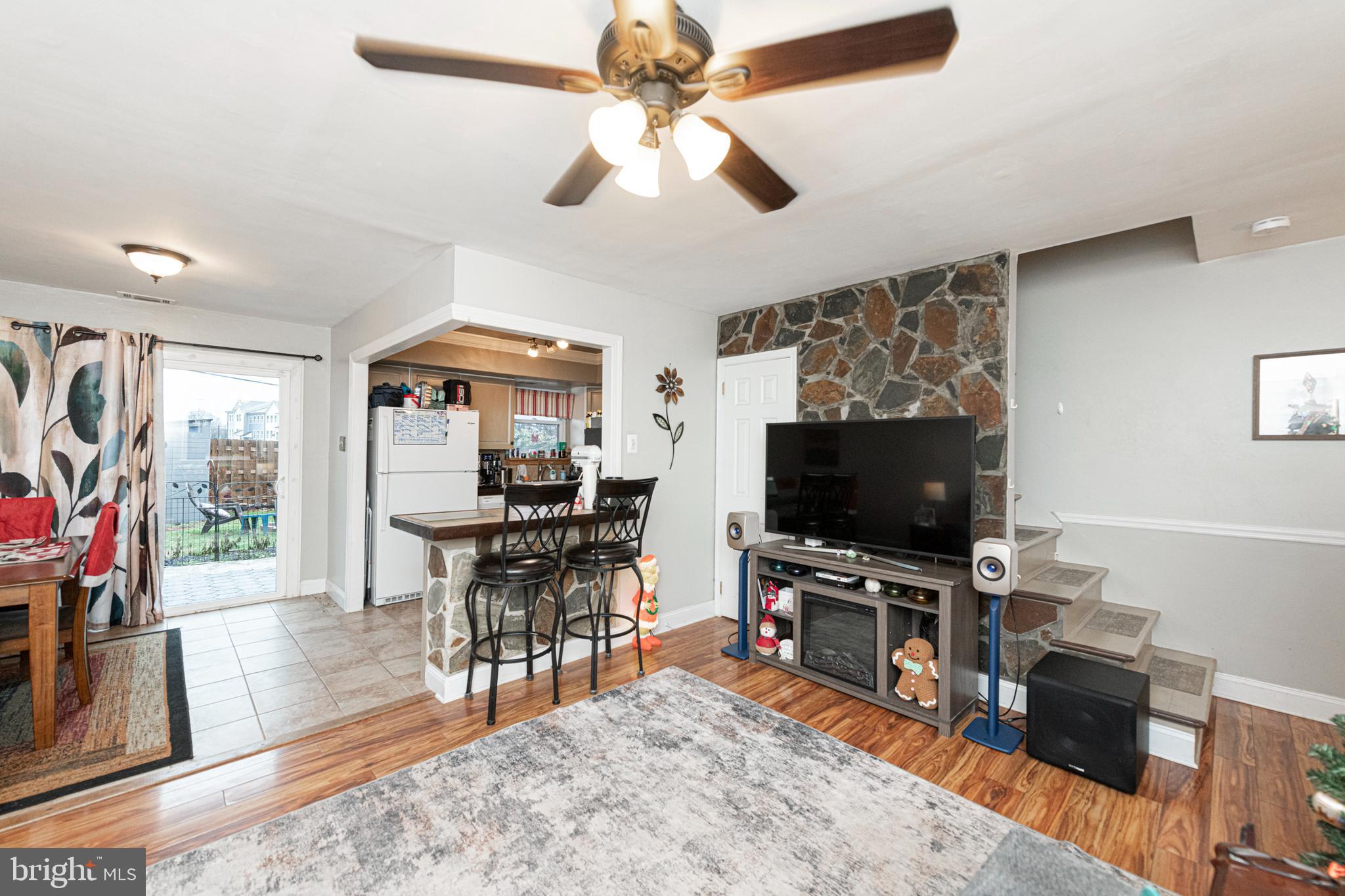 ORCHARD COURTS - Residential