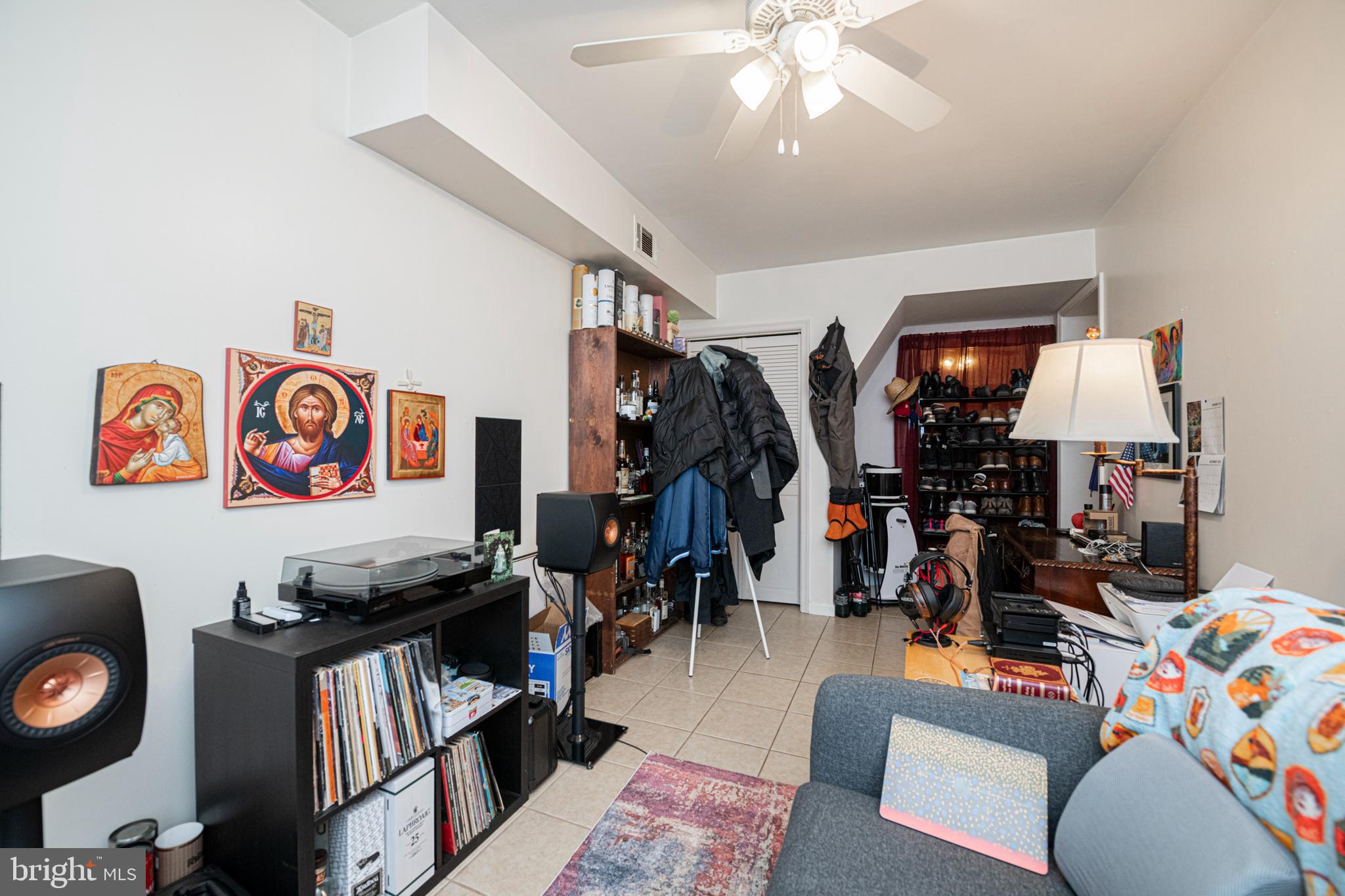 ORCHARD COURTS - Residential