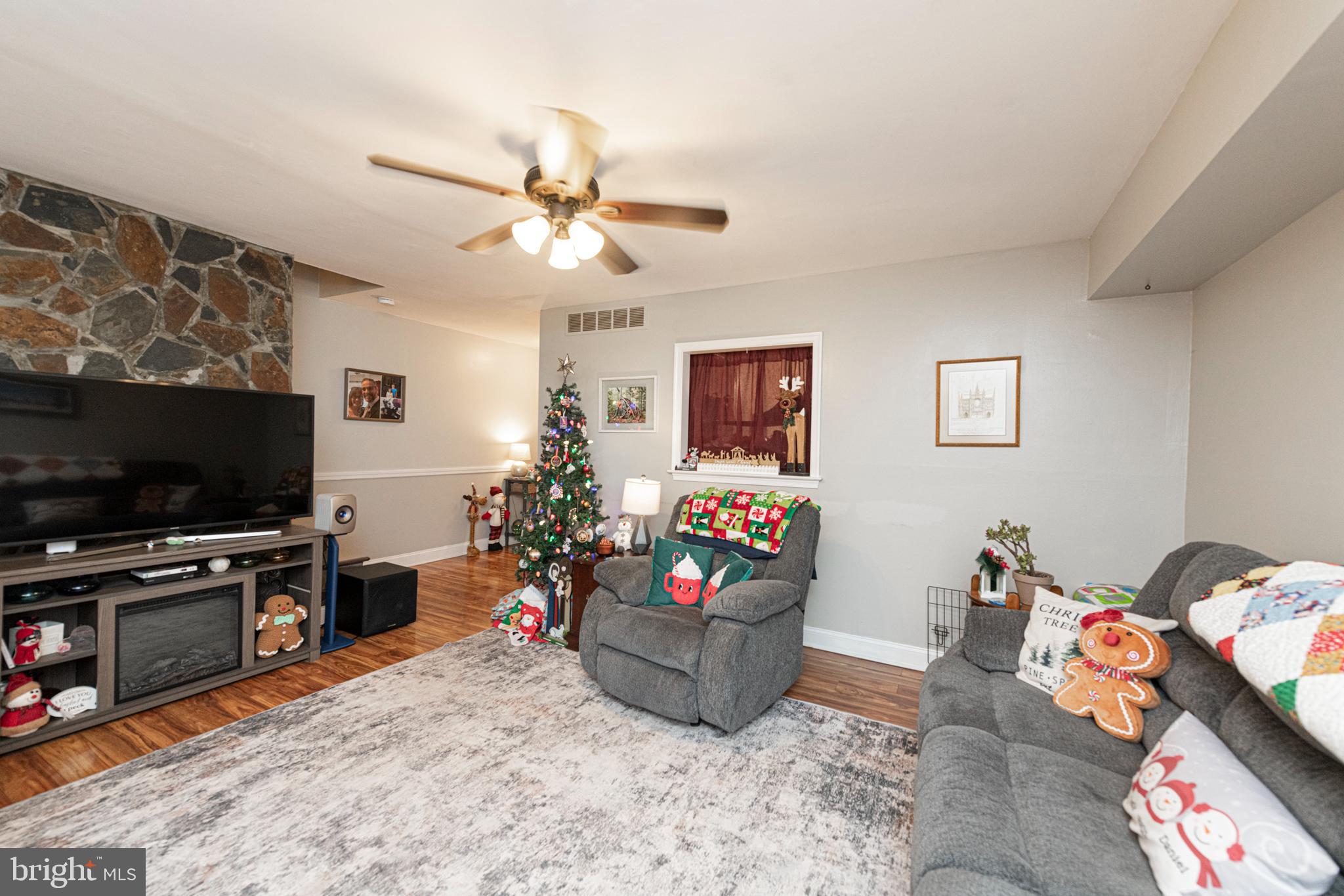 ORCHARD COURTS - Residential