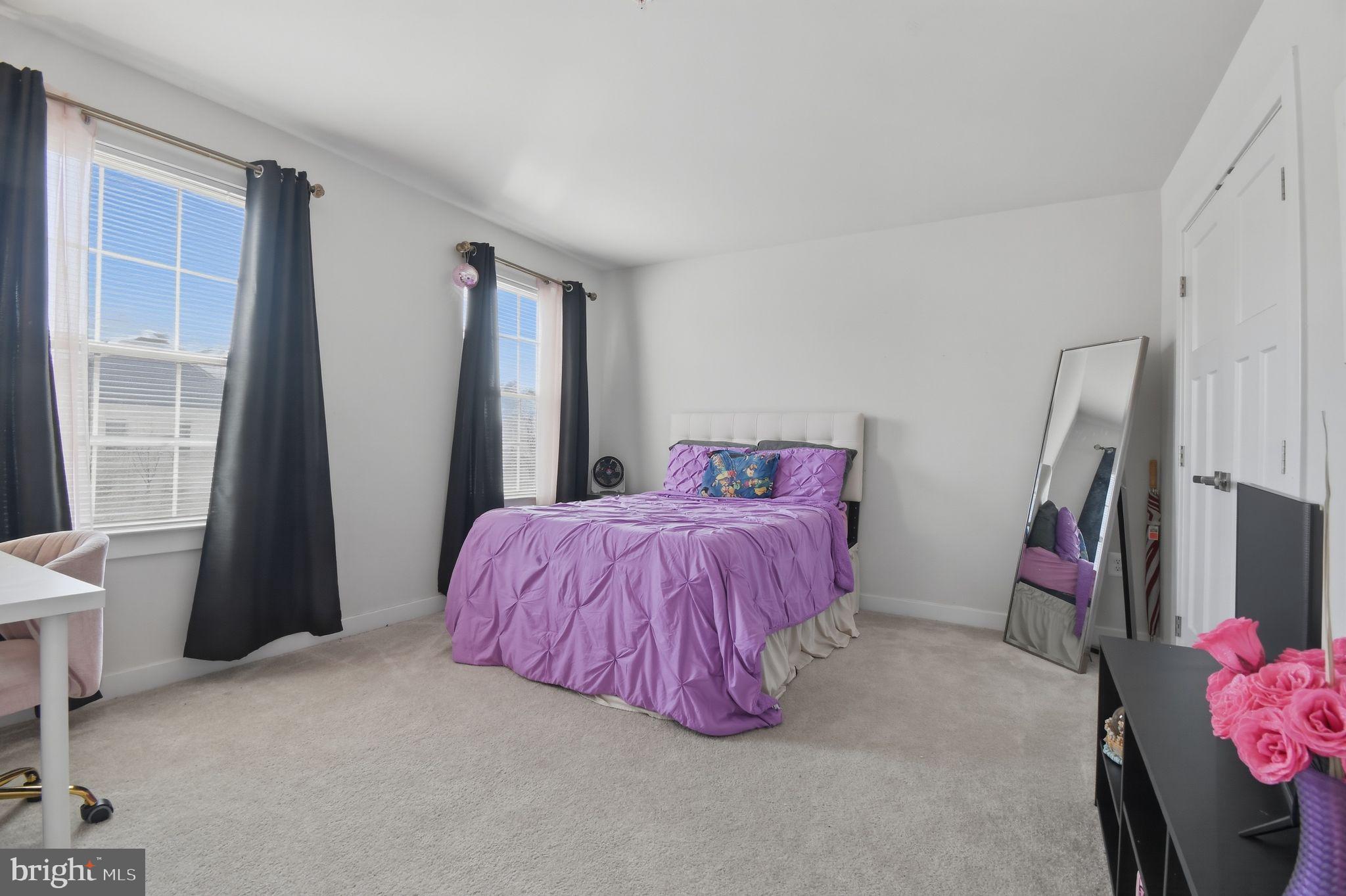 TIMOTHY BRANCH SINGLES - Residential