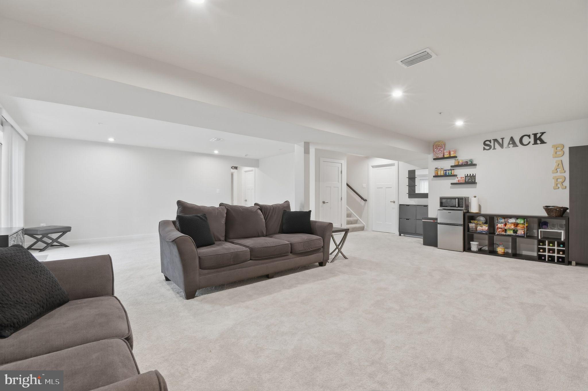 TIMOTHY BRANCH SINGLES - Residential