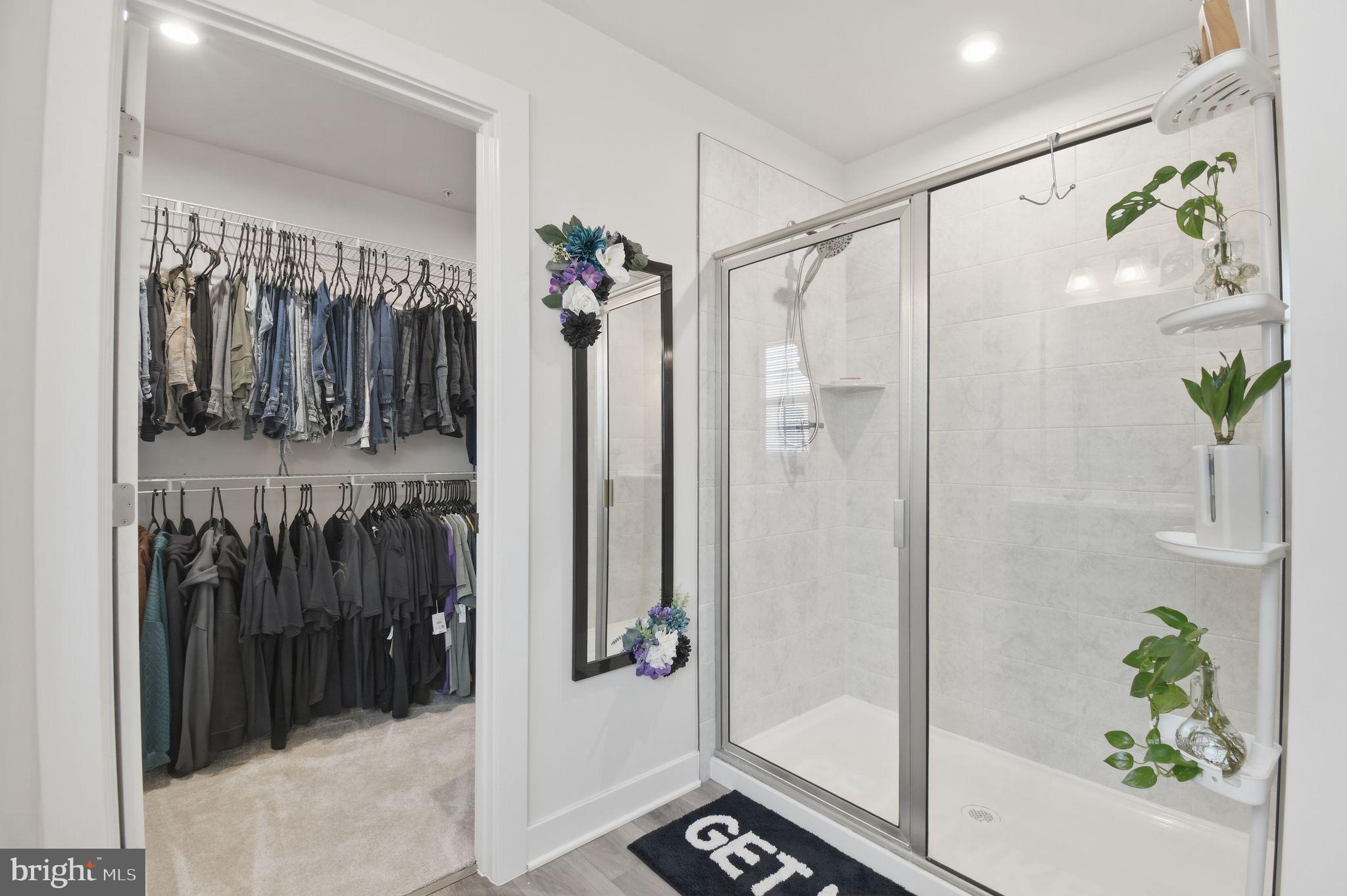 TIMOTHY BRANCH SINGLES - Residential