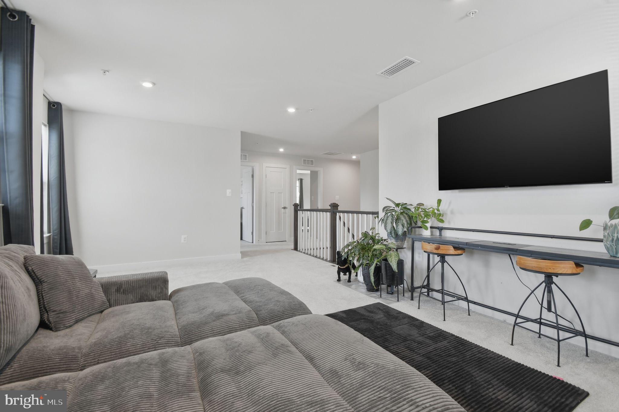 TIMOTHY BRANCH SINGLES - Residential