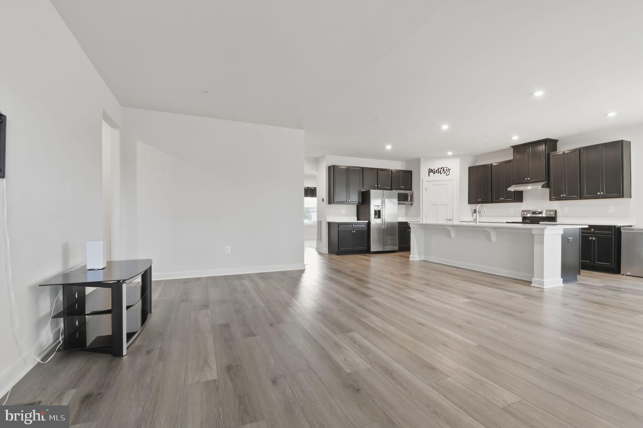 TIMOTHY BRANCH SINGLES - Residential