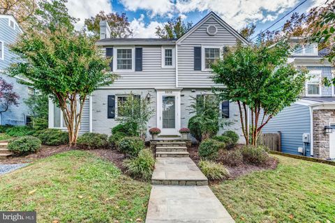 Photo of 5610 NORTHFIELD RD, BETHESDA, MD 20817 (MLS # MDMC2080374)