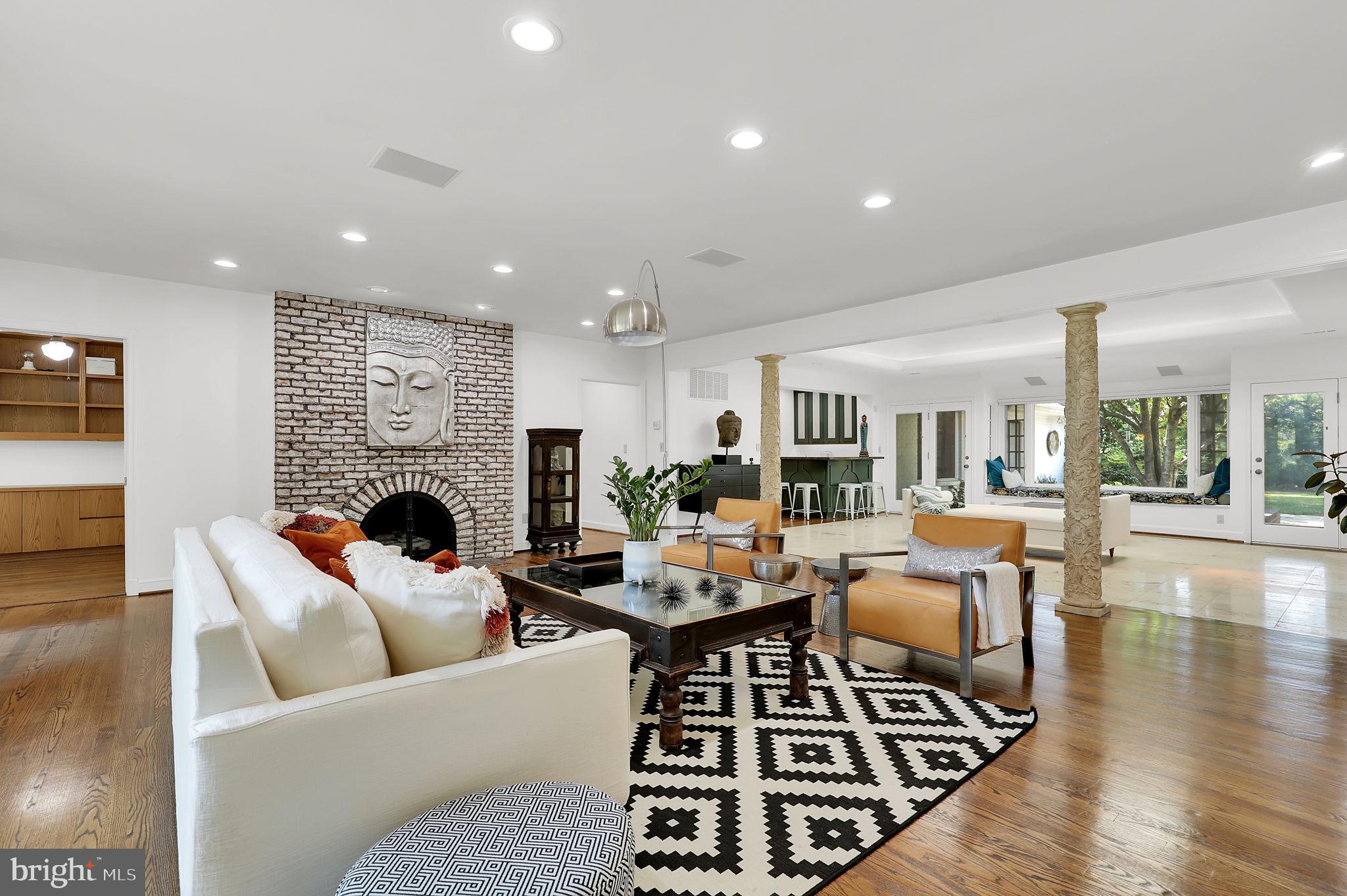 LUXMANOR - Residential