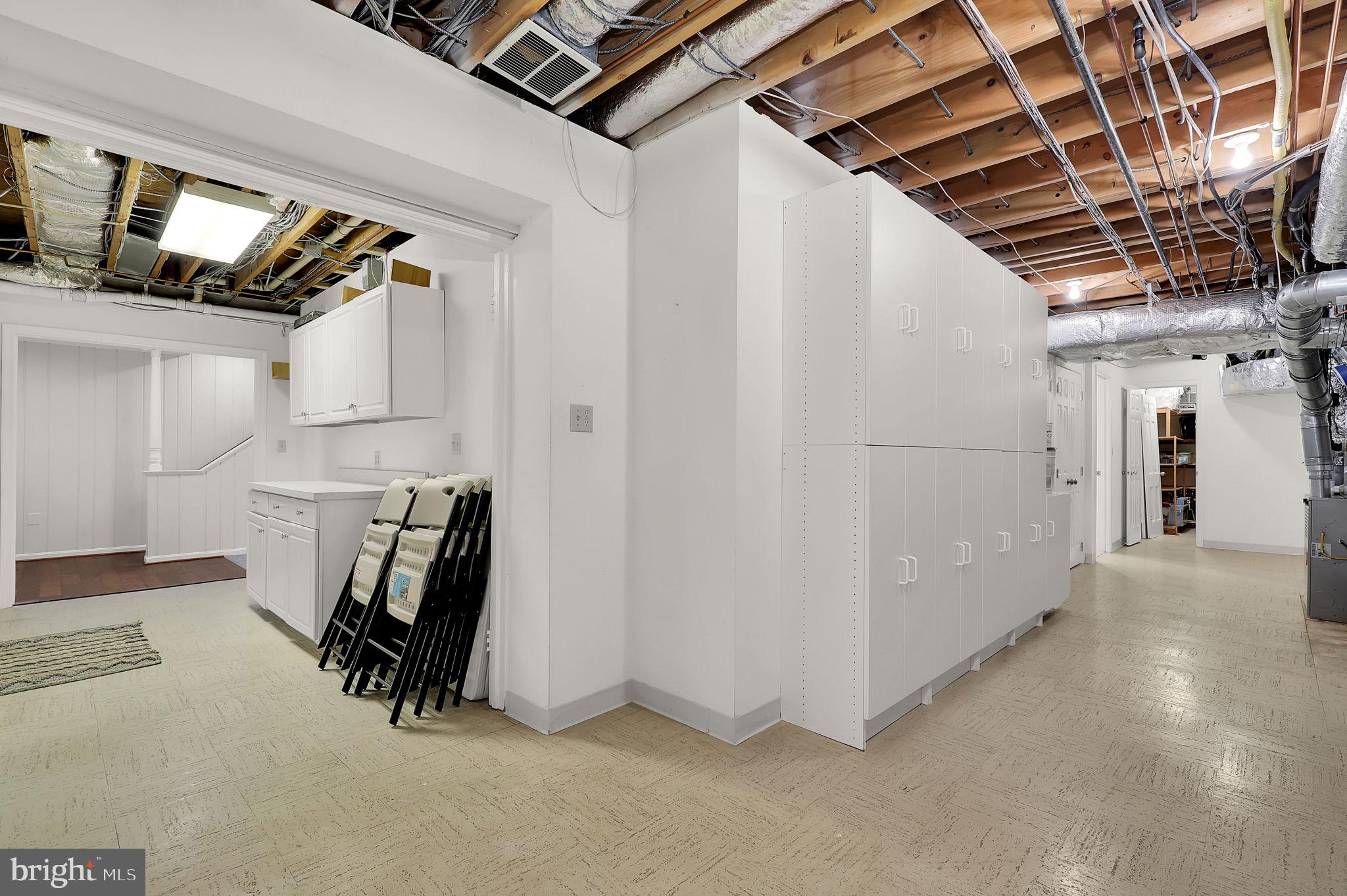 LUXMANOR - Residential