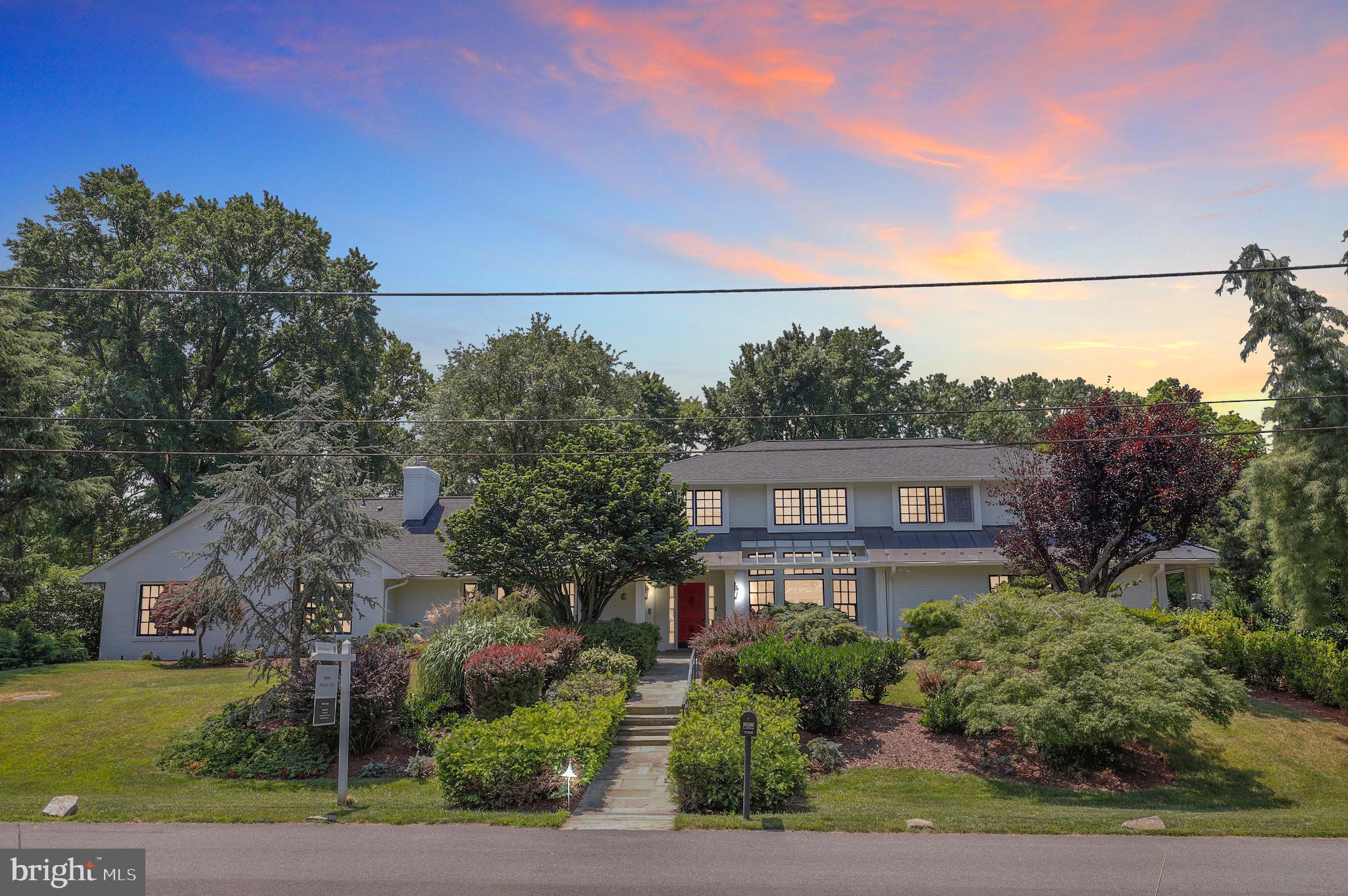 LUXMANOR - Residential