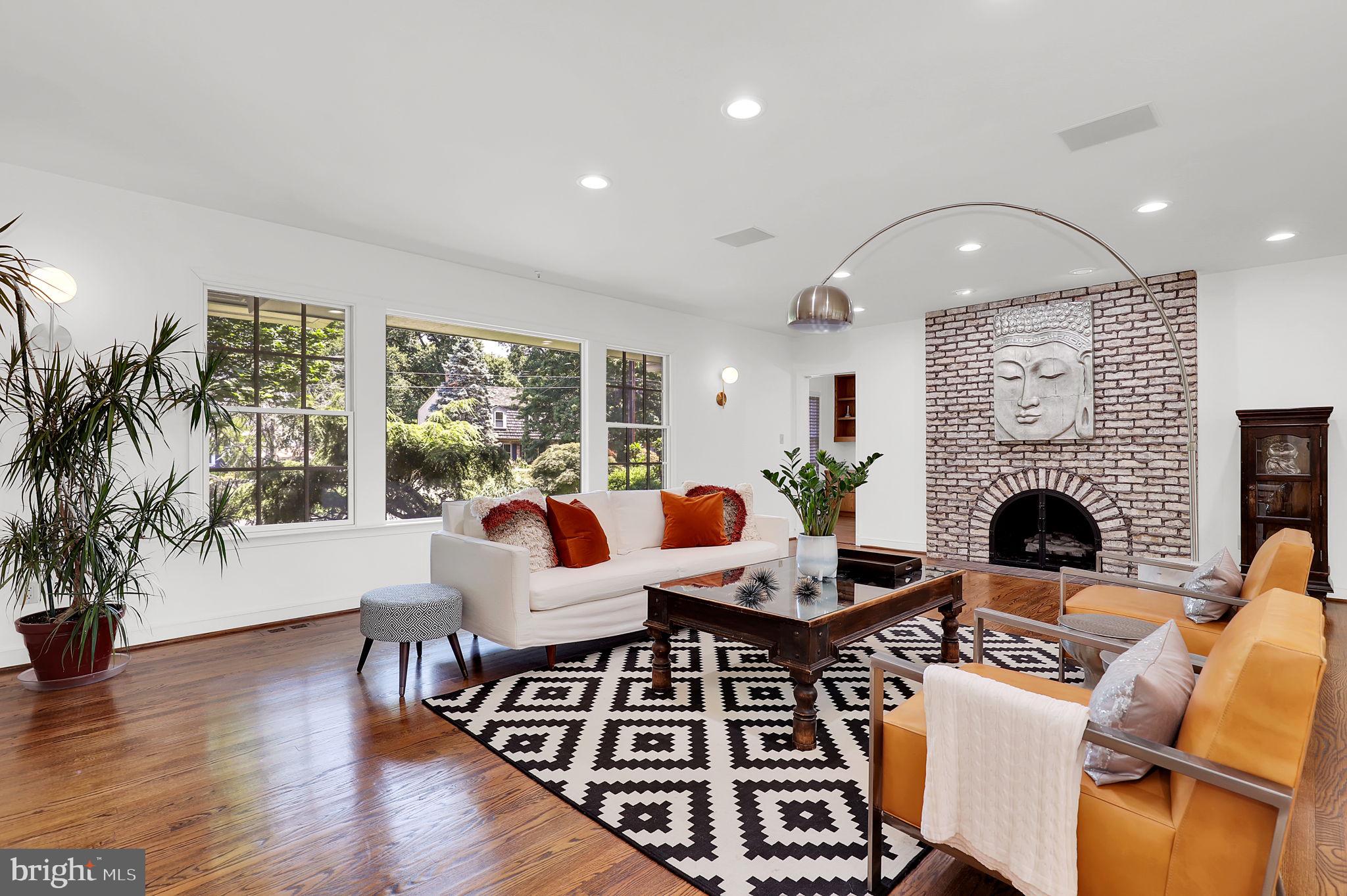 LUXMANOR - Residential