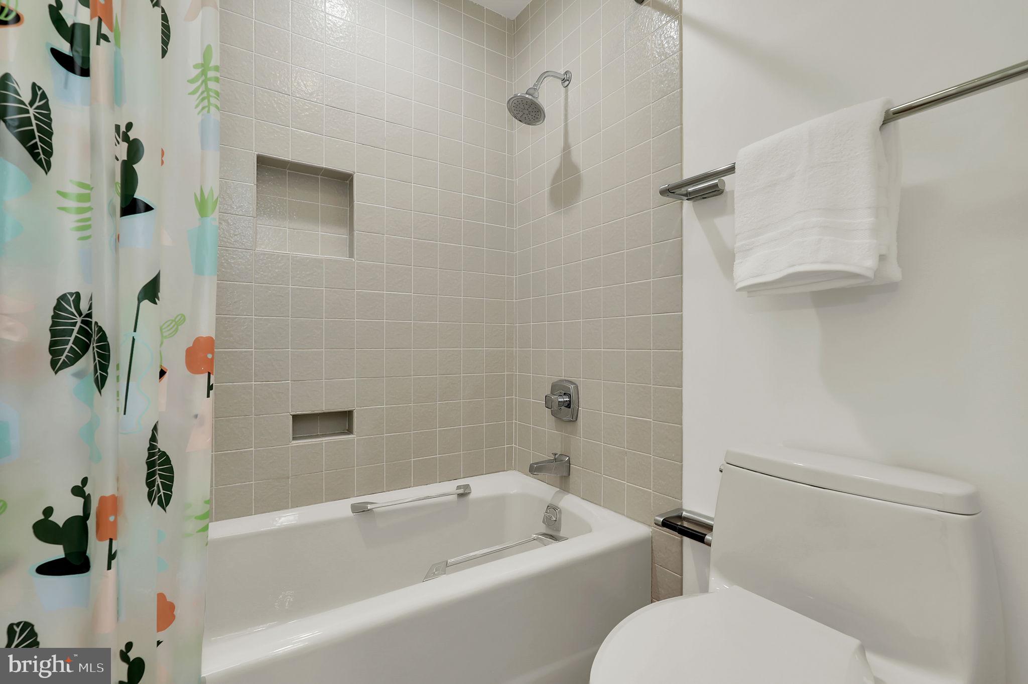 LUXMANOR - Residential